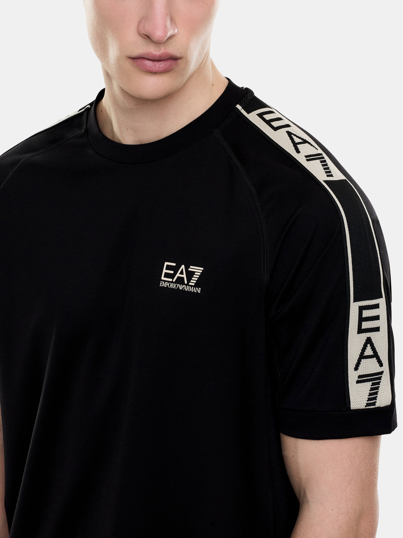 Футболки і поло EA7 модель 7M001395-AF16724-UC001 Фото