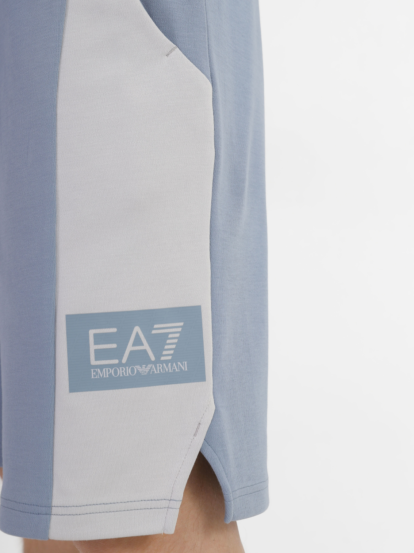 Шорти EA7 Tonal Block модель 3RPS65-PJF3Z-1506 Шорти EA7 Tonal Block модель 3RPS65-PJF3Z-1506 Фото