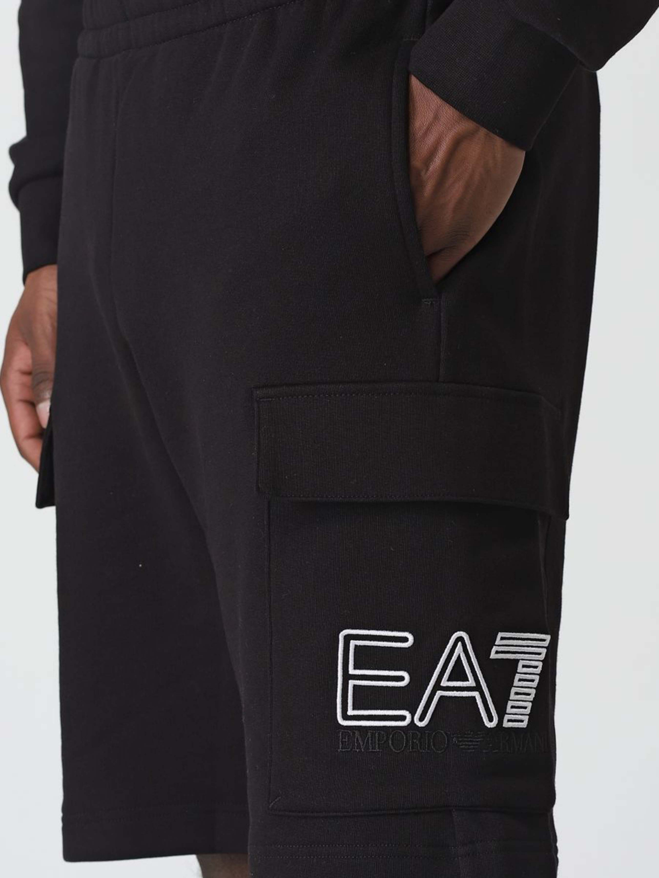 Шорты EA7 Logo Series модель 3RUS51-PJEQZ-0200 Фото