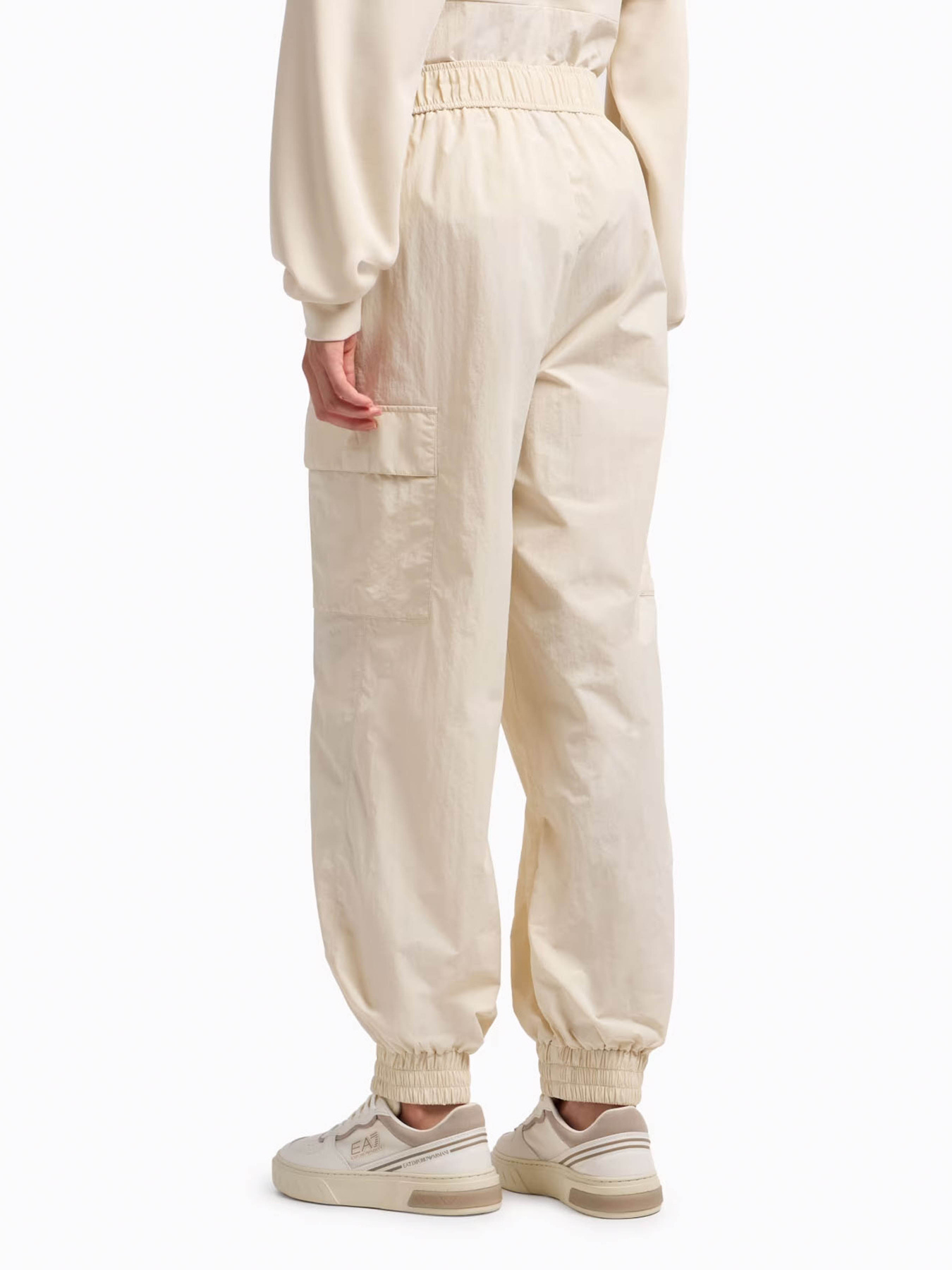 Штани EA7 Contemporary Sport модель 7W000157-AF12452-U1079 Штани EA7 Contemporary Sport модель 7W000157-AF12452-U1079 Фото