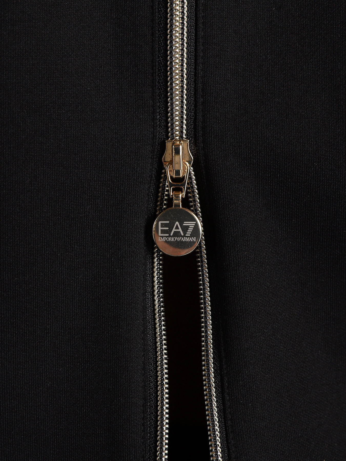 Костюмы EA7 модель 3KTV73-TJJ5Z-1200 Костюмы EA7 модель 3KTV73-TJJ5Z-1200 Фото
