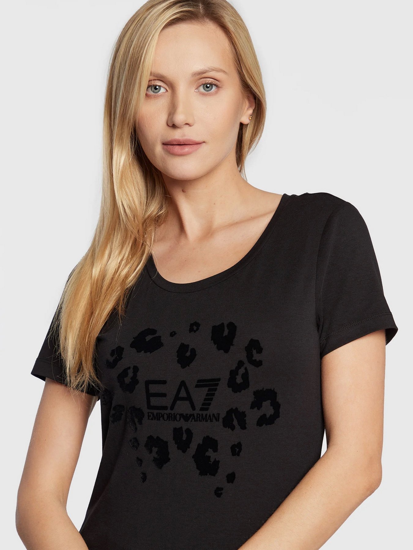 Футболки і поло EA7 Graphic Series модель 6LTT15-TJDZZ-1200 Фото