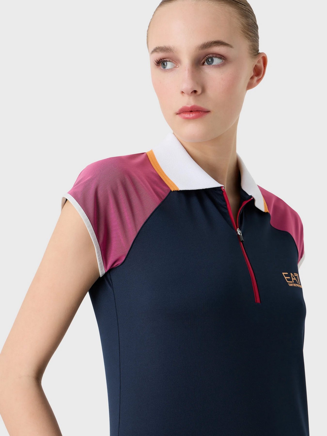 Футболки і поло EA7 Golf Pro модель 3RTF03-TJLHZ-1554 Футболки і поло EA7 Golf Pro модель 3RTF03-TJLHZ-1554 Фото