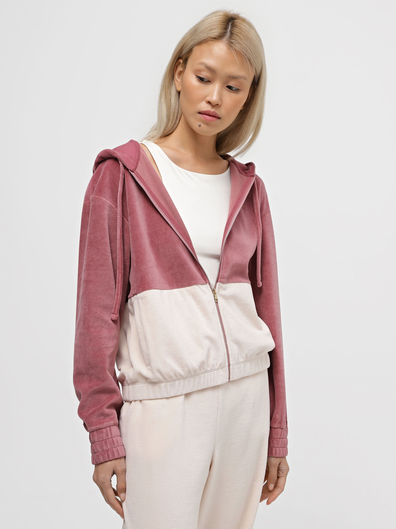 Костюмы EA7 Athletic Velour модель 6RTV61-TJQEZ-27BH Фото