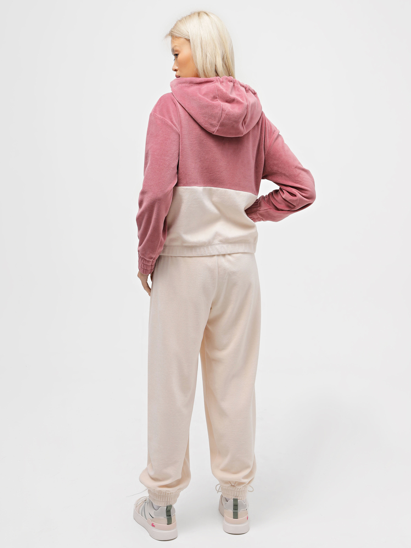 Костюмы EA7 Athletic Velour модель 6RTV61-TJQEZ-27BH Фото