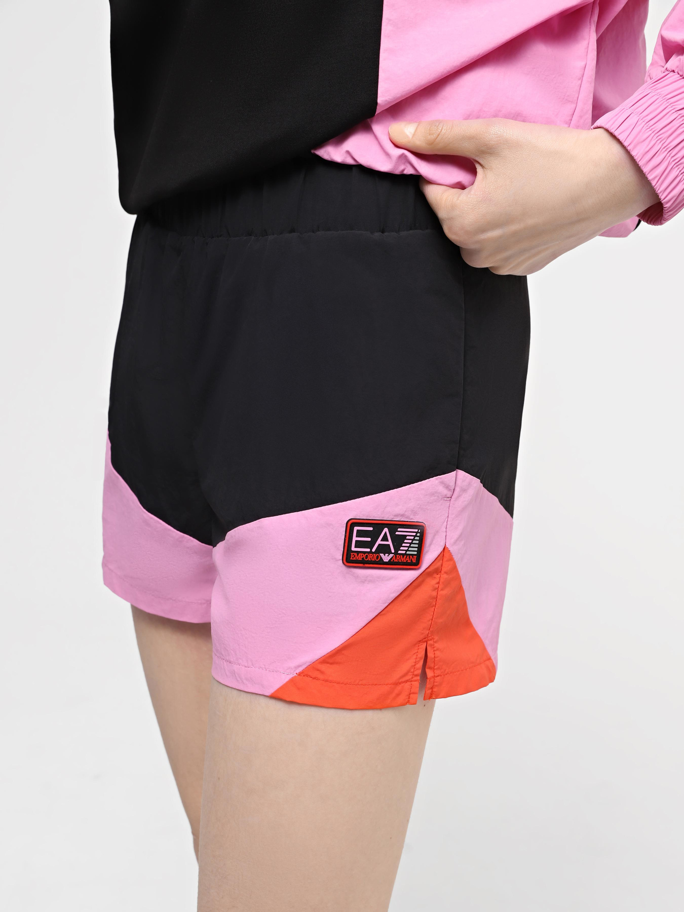 Шорти EA7 Contemporary Sport модель 3DTS56-TNBNZ-22CG Фото
