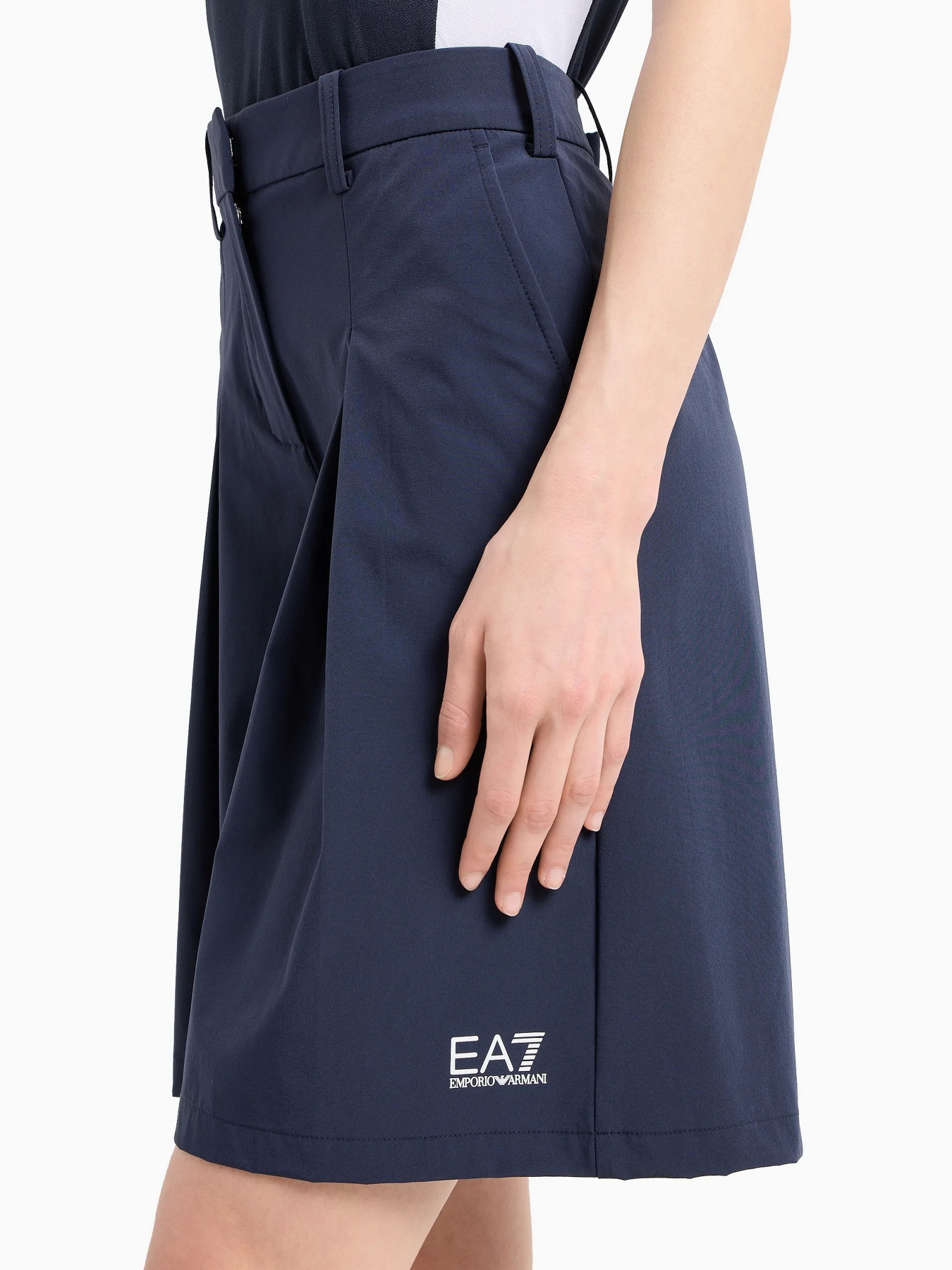 Шорти EA7 Golf Pro модель 3DTS64-TNFTZ-1555 Шорти EA7 Golf Pro модель 3DTS64-TNFTZ-1555 Фото