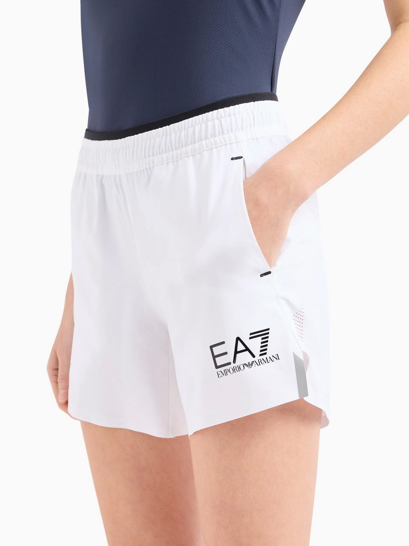 Шорти EA7 Tennis Pro модель 8NTS70-TN6TZ-1100 Шорти EA7 Tennis Pro модель 8NTS70-TN6TZ-1100 Фото