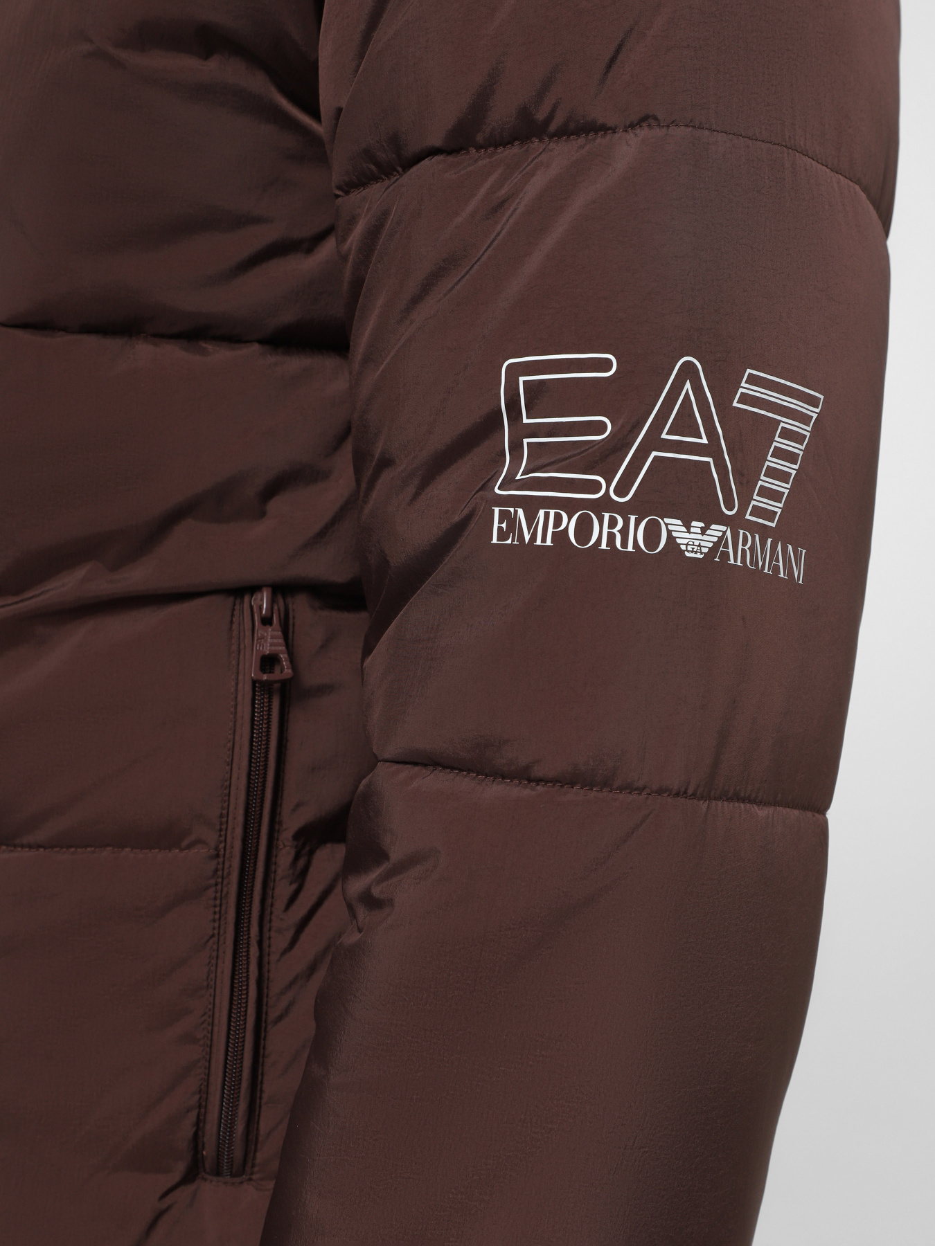 Куртки и дубленки EA7 Emporio Armani модель 6DUB02-PNHXZ-1755 Куртки и дубленки EA7 Emporio Armani модель 6DUB02-PNHXZ-1755 Фото