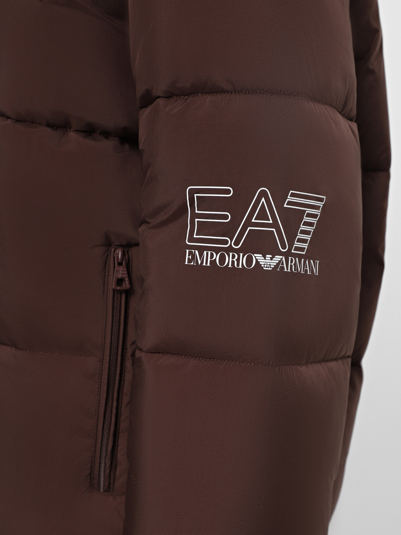 Куртки и дубленки EA7 Emporio Armani модель 6DUB02-PNHXZ-1755 Куртки и дубленки EA7 Emporio Armani модель 6DUB02-PNHXZ-1755 Фото