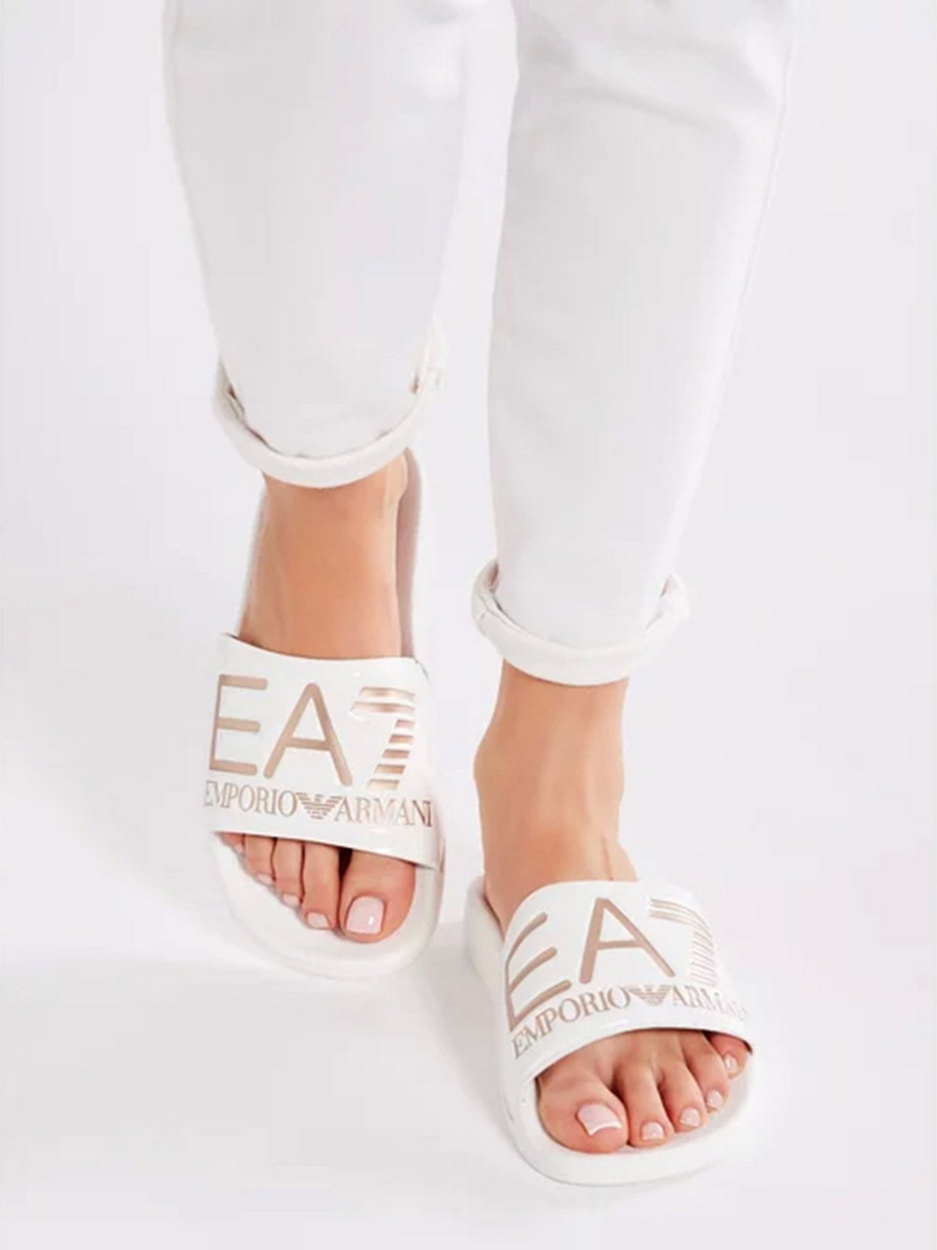 Шлёпанцы EA7 модель XCP001-XCC22-M632 Фото