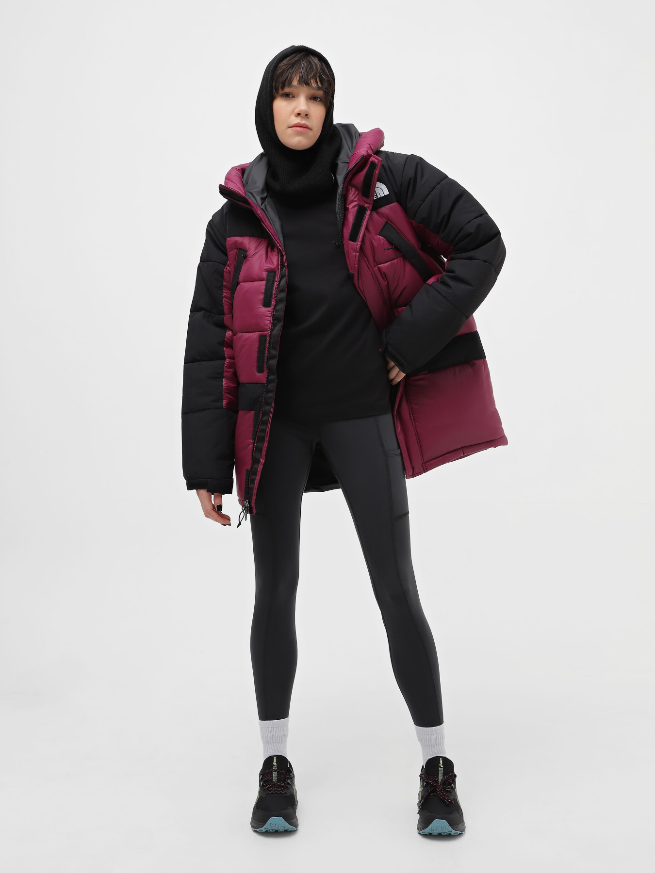 Куртки та дублянки The North Face HMLYN Insulated модель NF0A4QZ5KK91 Фото