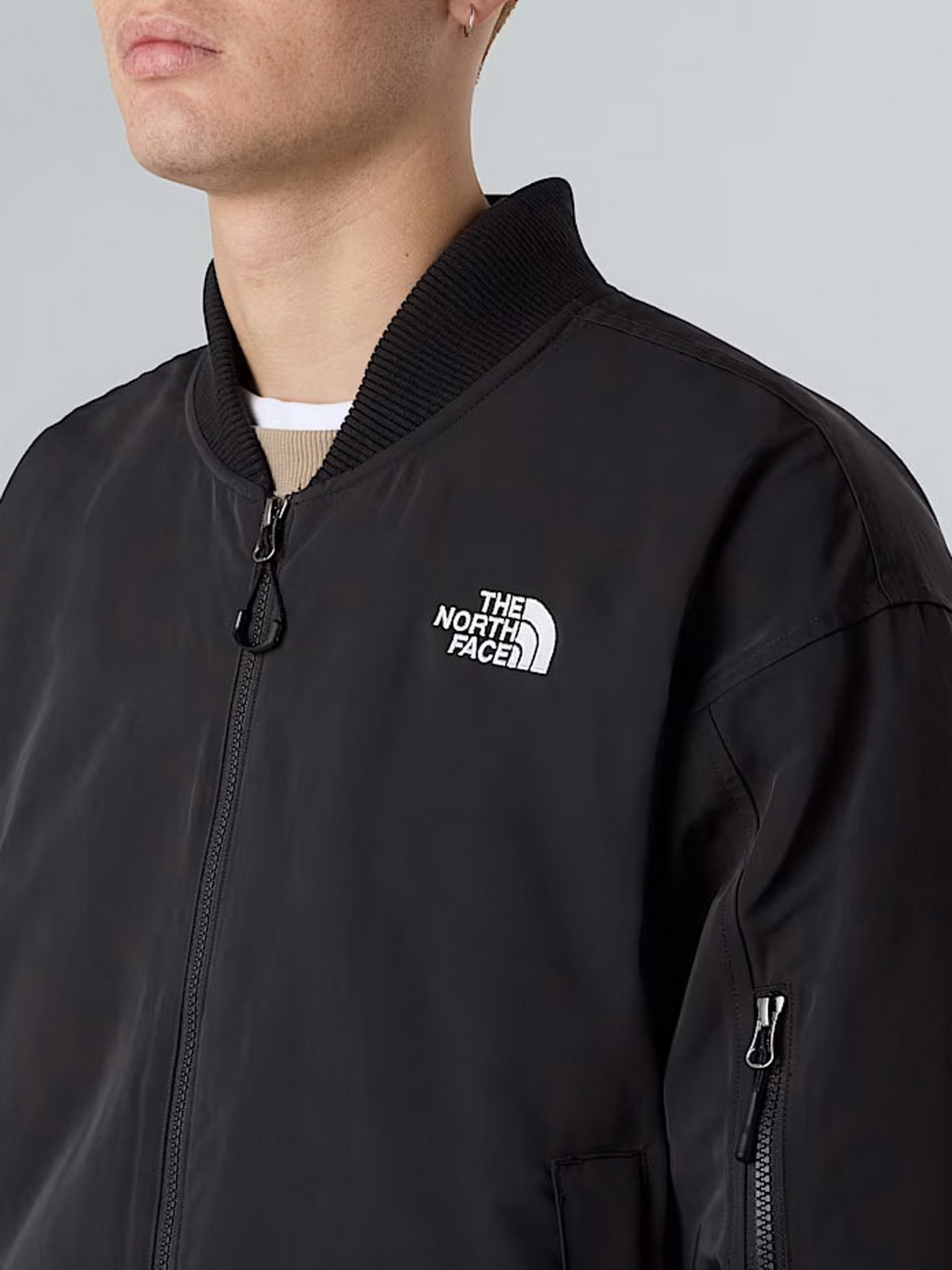 Куртки и дубленки The North Face TNF модель NF0A8F3RJK31 Фото