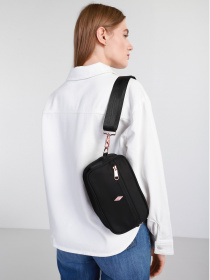 Сумки Skechers Diamond Nylon Crossbody Bag модель I0131 SCTW BLK Фото