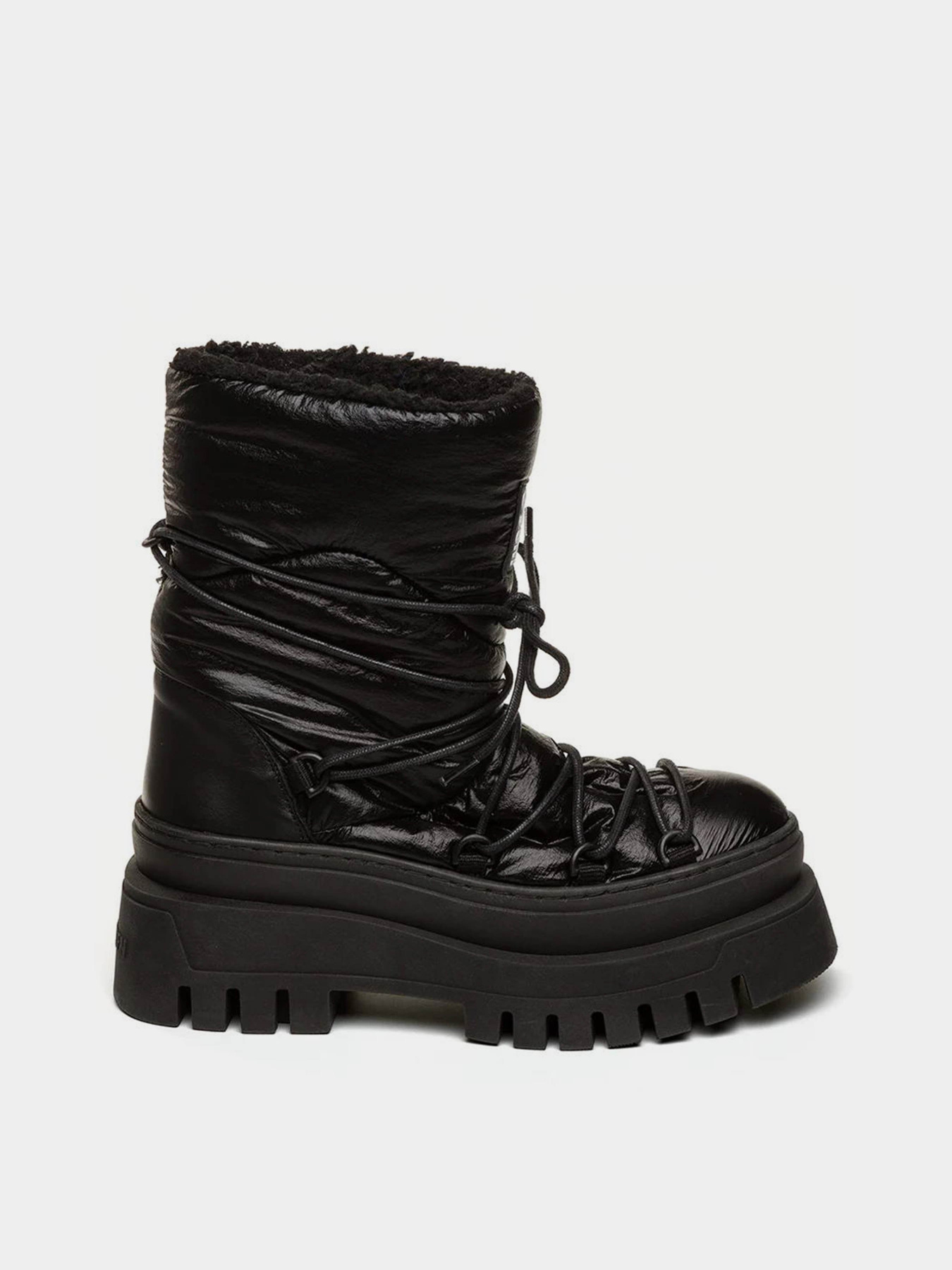 Ботинки и сапоги Steve Madden Inuikii Performance модель SM11002778 BLACK Ботинки и сапоги Steve Madden Inuikii Performance модель SM11002778 BLACK Фото