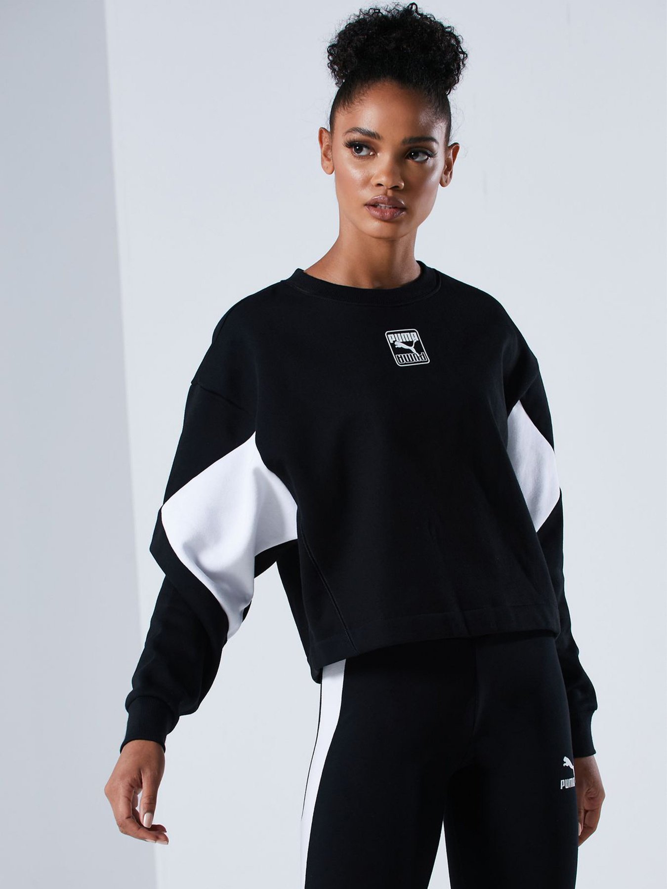 Худи и свитшоты PUMA Rebel Crew модель 58356001 Фото