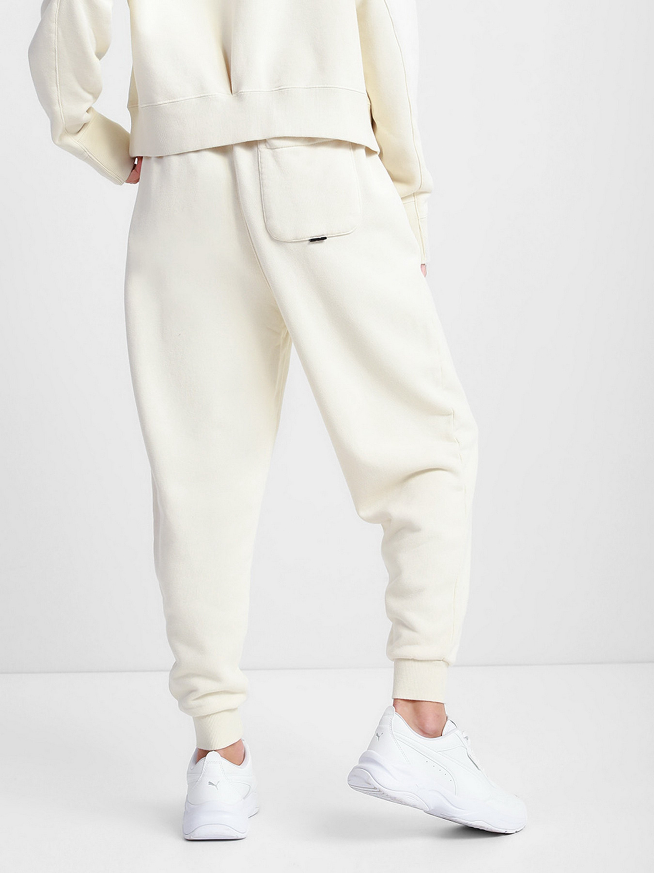 Брюки PUMA Infuse Sweat Pants модель 53193073 Фото