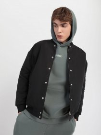 Куртки та дублянки PUMA x MAISON KITSUNE Rev модель 53230301 Фото