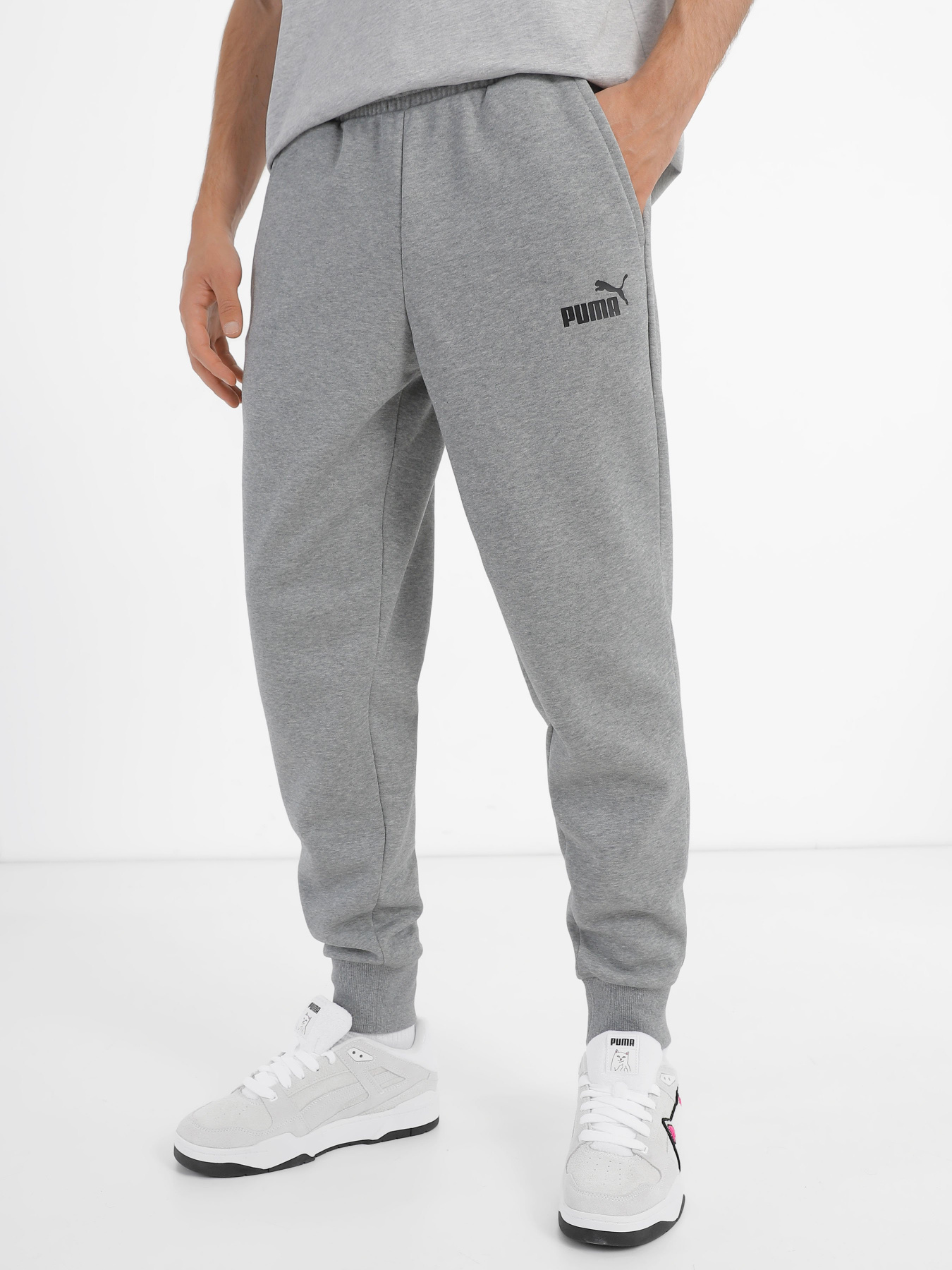 Брюки PUMA ESS Logo Pants FL cl модель 58671403 Брюки PUMA ESS Logo Pants FL cl модель 58671403 Фото