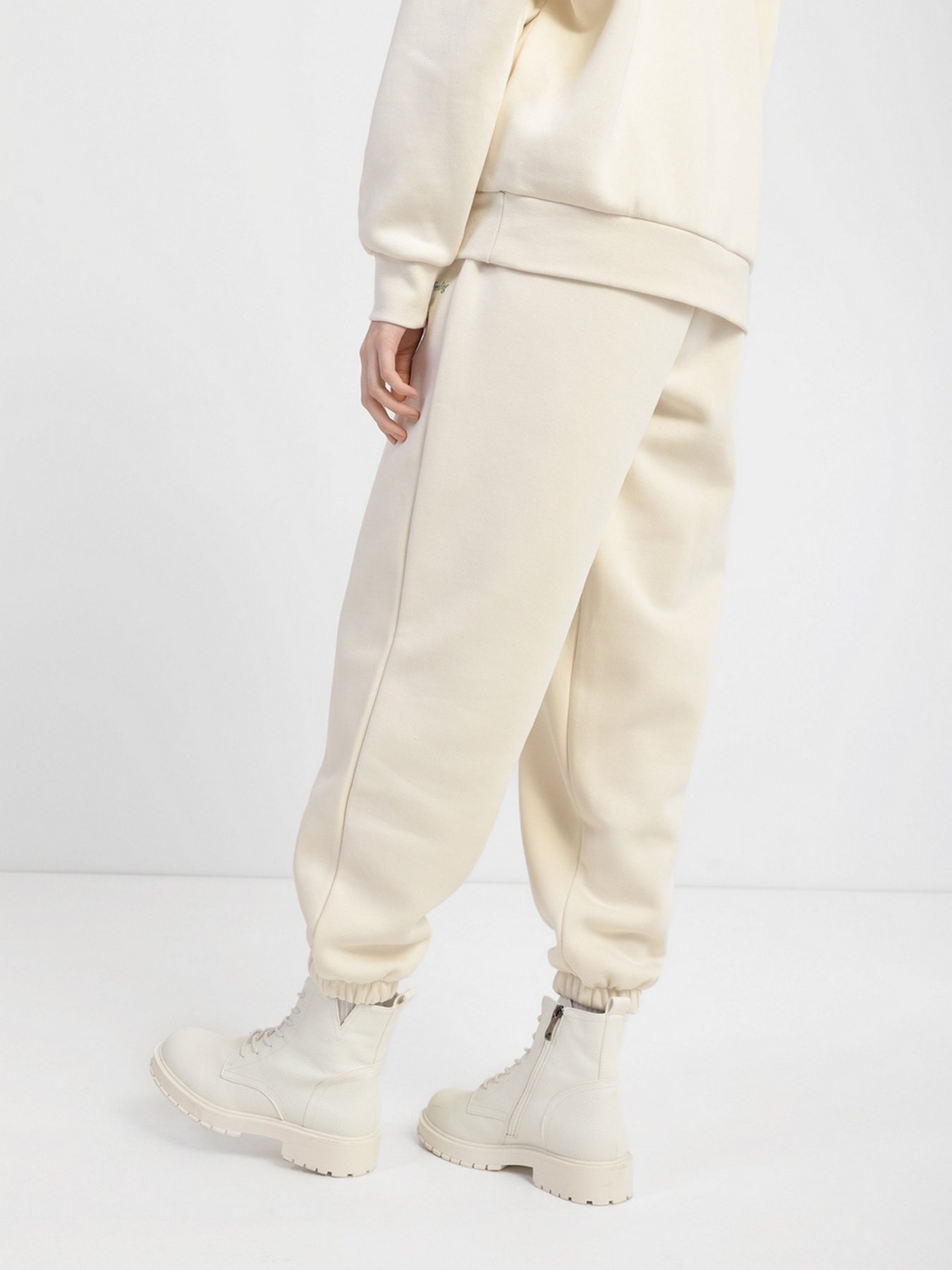 Брюки PUMA WELLNESS CLUB модель 53433073 Фото