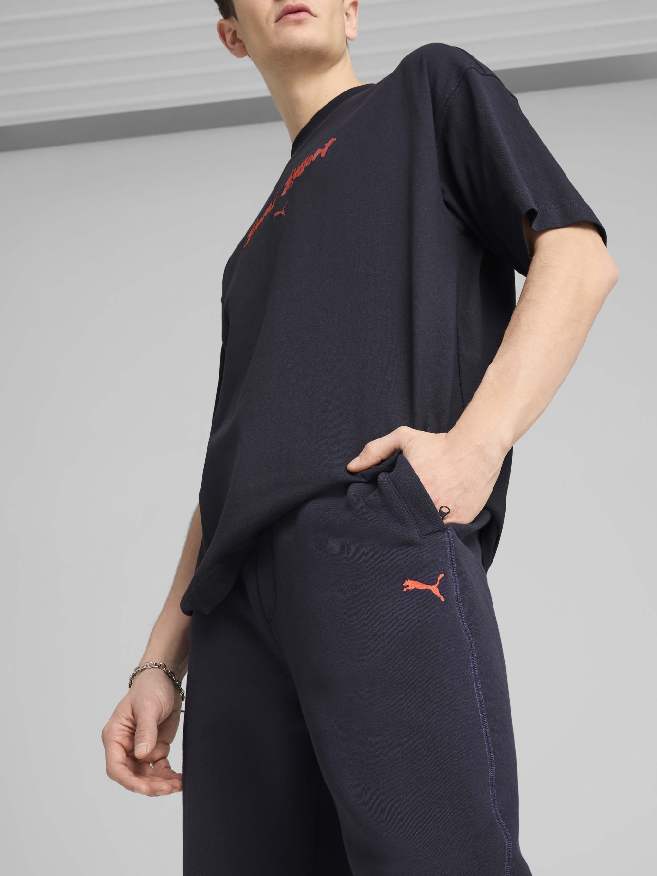 Брюки PUMA PREMIUM ESSENTIALS RELAXED GRA модель 62966916 Фото