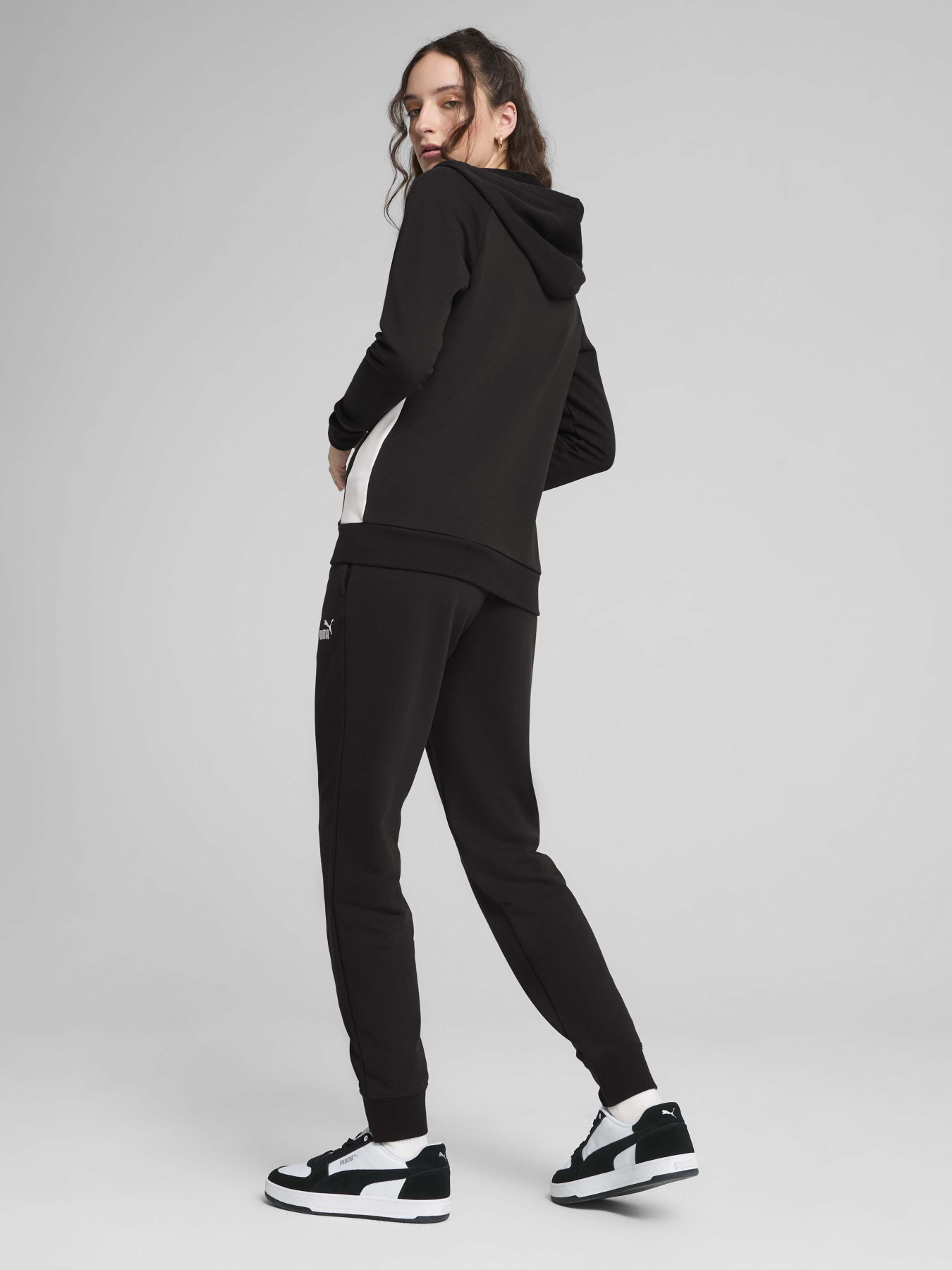 Костюмы PUMA HOODED SWEAT модель 68507701 Костюмы PUMA HOODED SWEAT модель 68507701 Фото