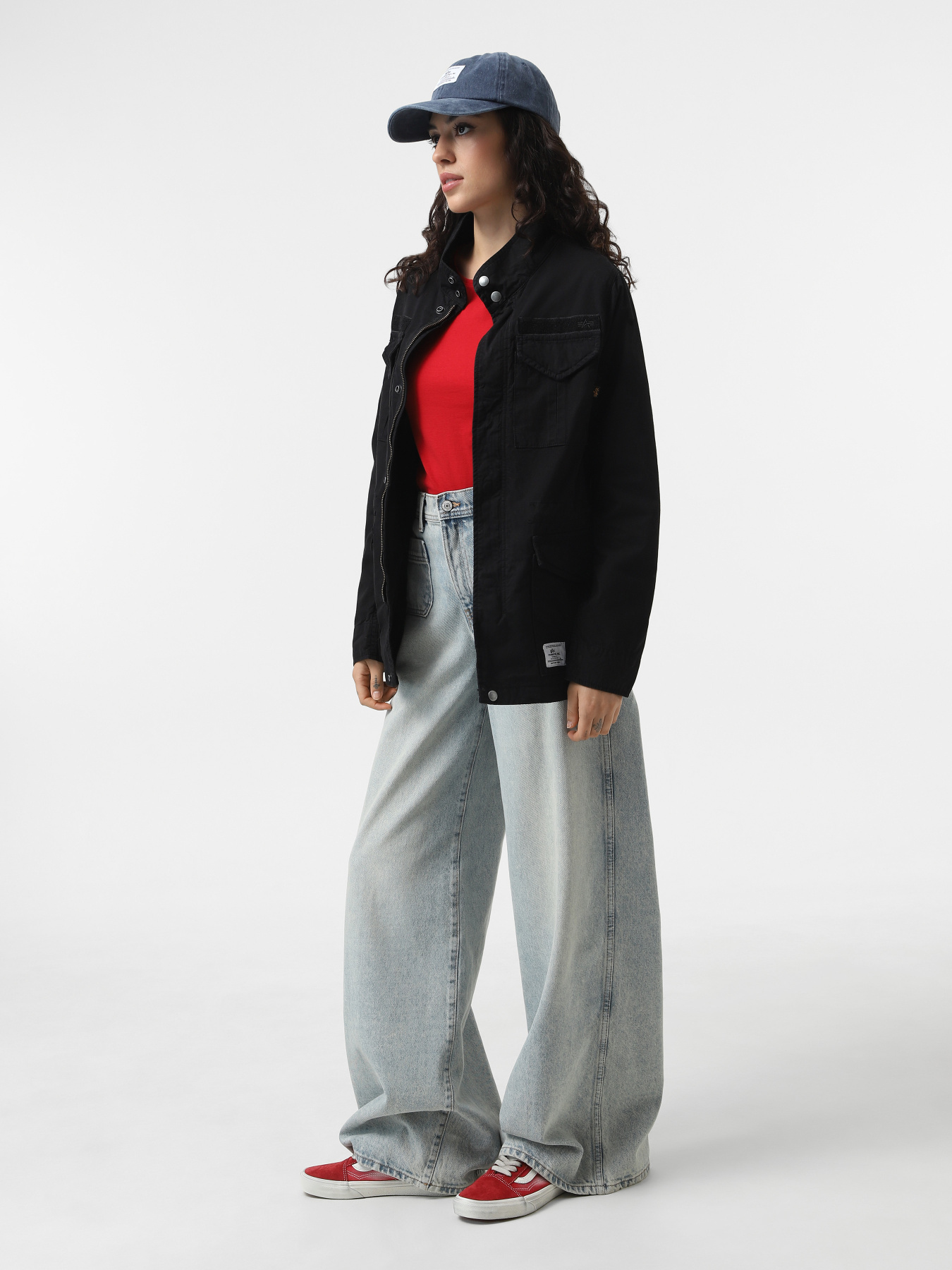 Куртки та дублянки Alpha Industries M-65 Mod Lightweight Field модель WJM52000C1_001 Куртки та дублянки Alpha Industries M-65 Mod Lightweight Field модель WJM52000C1_001 Фото