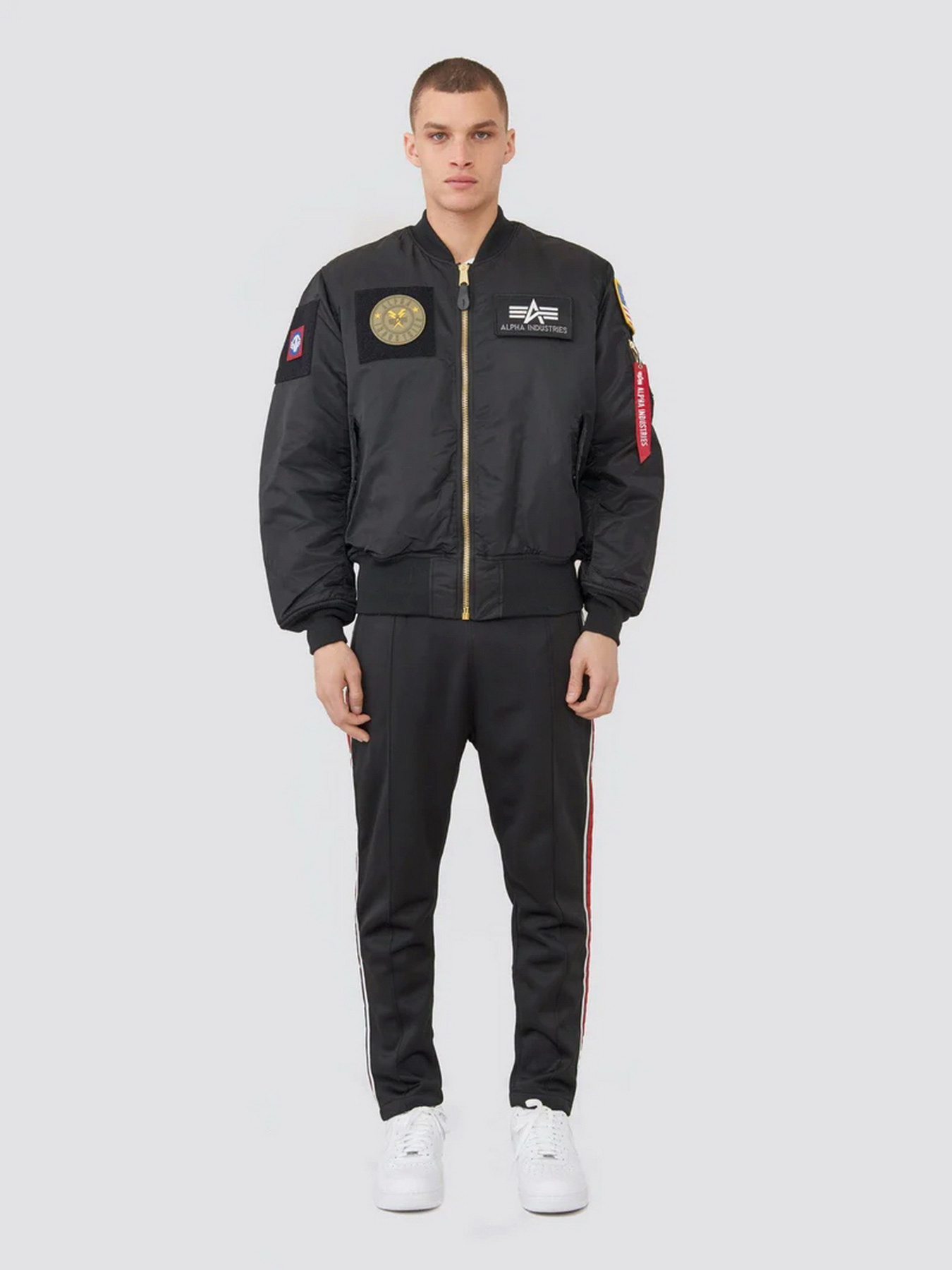Куртки та дублянки Alpha Industries MA-1 FLEX модель MJM46600C1_001 Фото