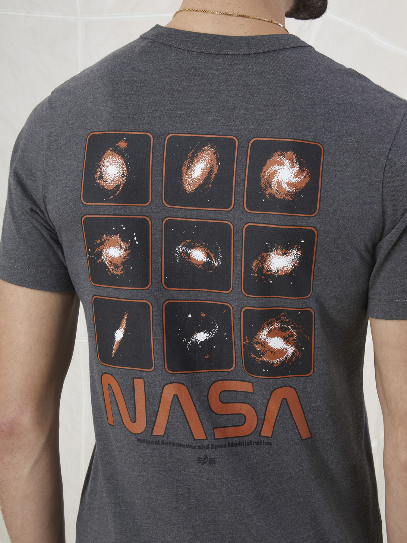 Футболки і поло Alpha Industries NASA Galaxy модель ETN53000C1_072 Футболки і поло Alpha Industries NASA Galaxy модель ETN53000C1_072 Фото