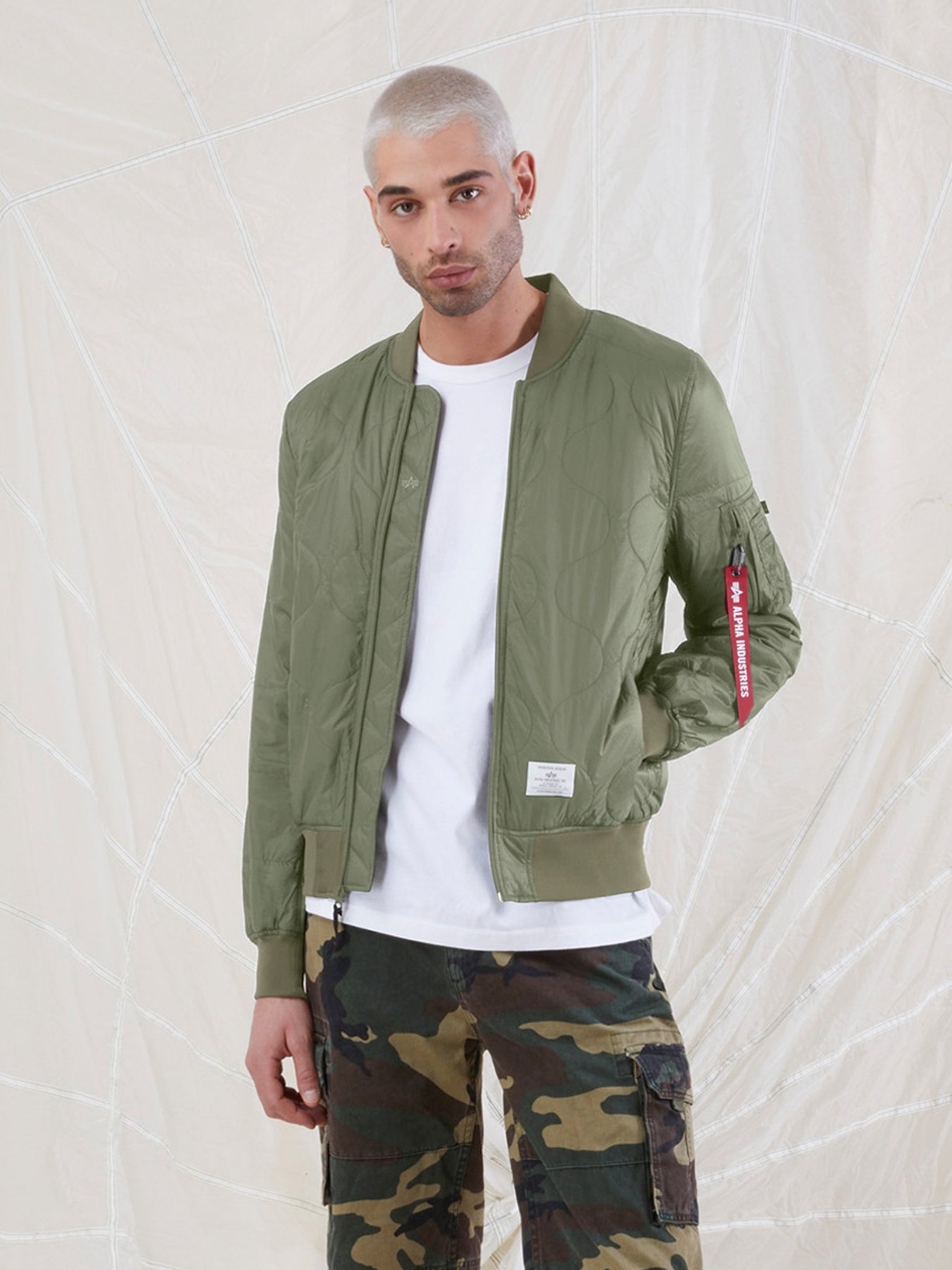 Куртки та дублянки Alpha Industries L-2B Quilted модель UJQ52000C1_359 Куртки та дублянки Alpha Industries L-2B Quilted модель UJQ52000C1_359 Фото