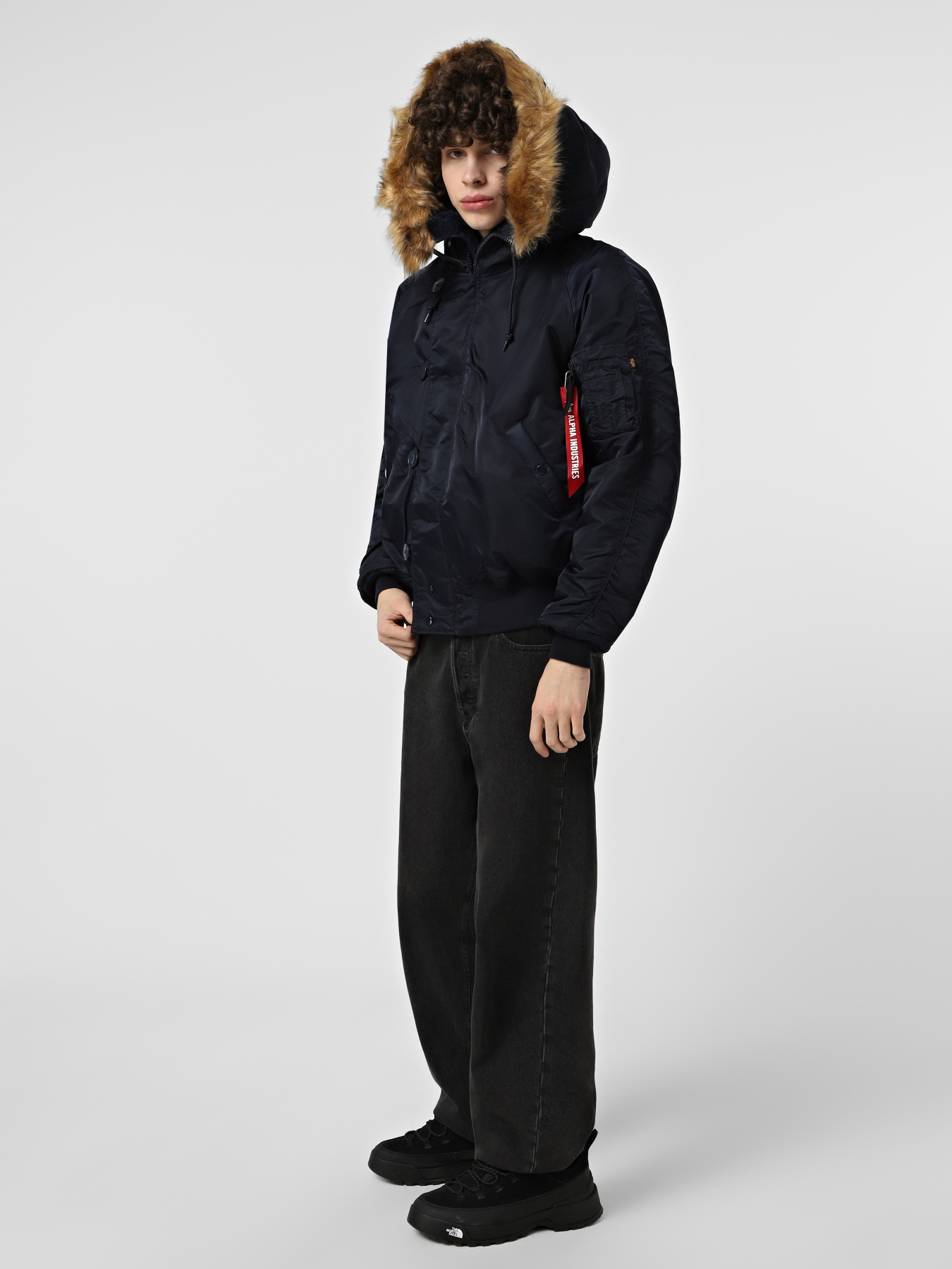 Куртки та дублянки Alpha Industries N-2B SHORT WAIST модель MJN30000C1_410 Куртки та дублянки Alpha Industries N-2B SHORT WAIST модель MJN30000C1_410 Фото