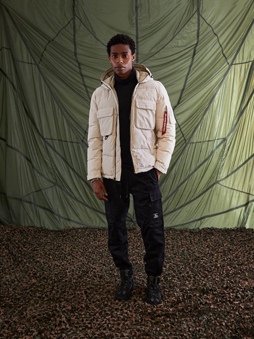 Куртки и дубленки Alpha Industries Hooded Puffer Jacket модель MJH52500C1_217 Фото