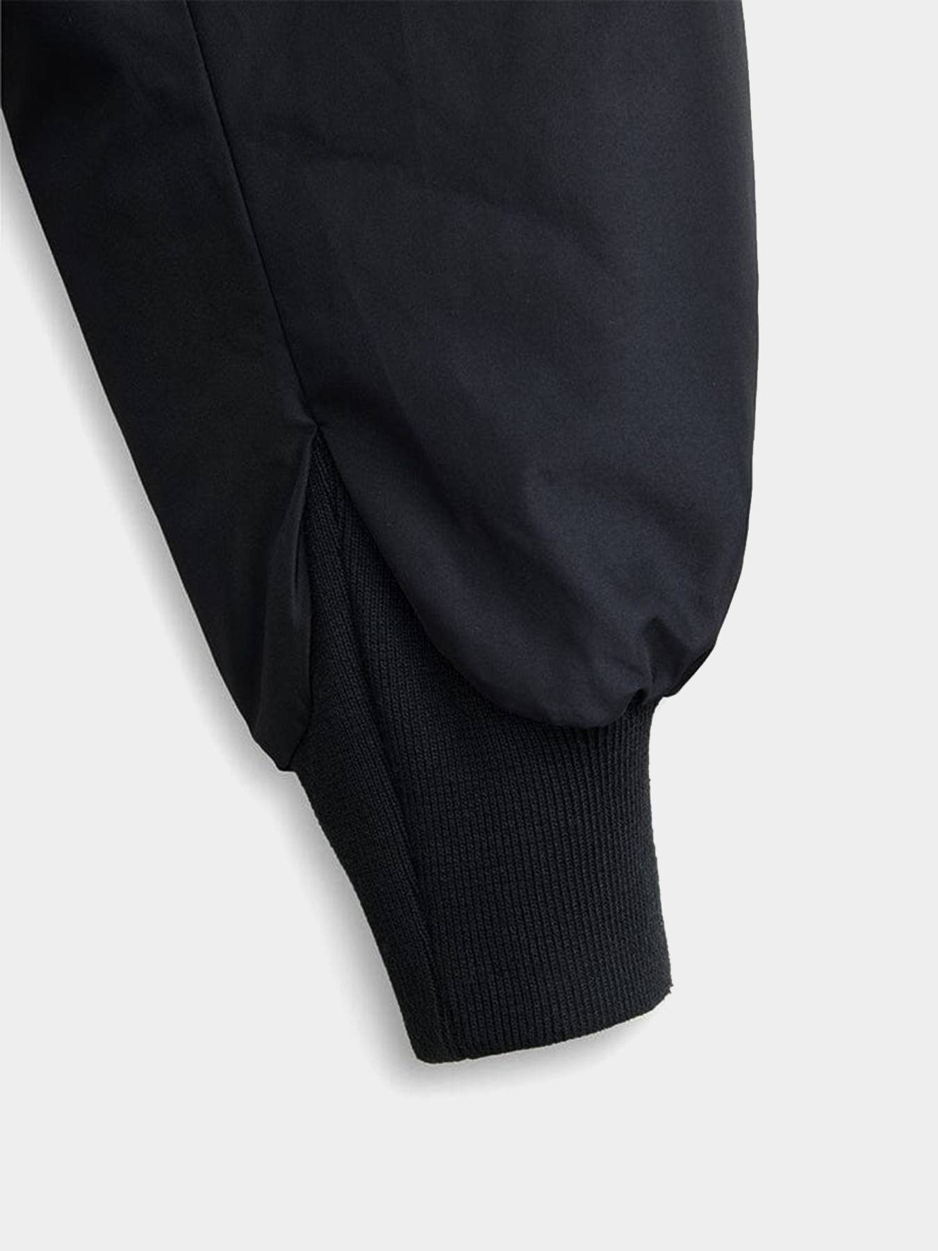 Куртки и дубленки Alpha Industries Multi Pocket модель MJM53501C1_001 Куртки и дубленки Alpha Industries Multi Pocket модель MJM53501C1_001 Фото
