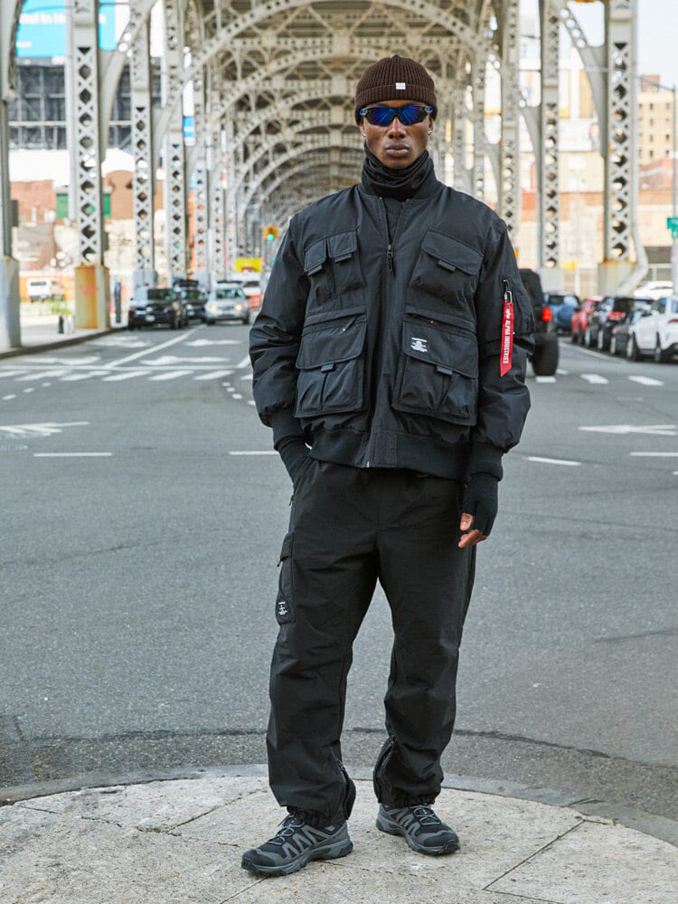 Куртки и дубленки Alpha Industries Multi Pocket модель MJM53501C1_001 Куртки и дубленки Alpha Industries Multi Pocket модель MJM53501C1_001 Фото
