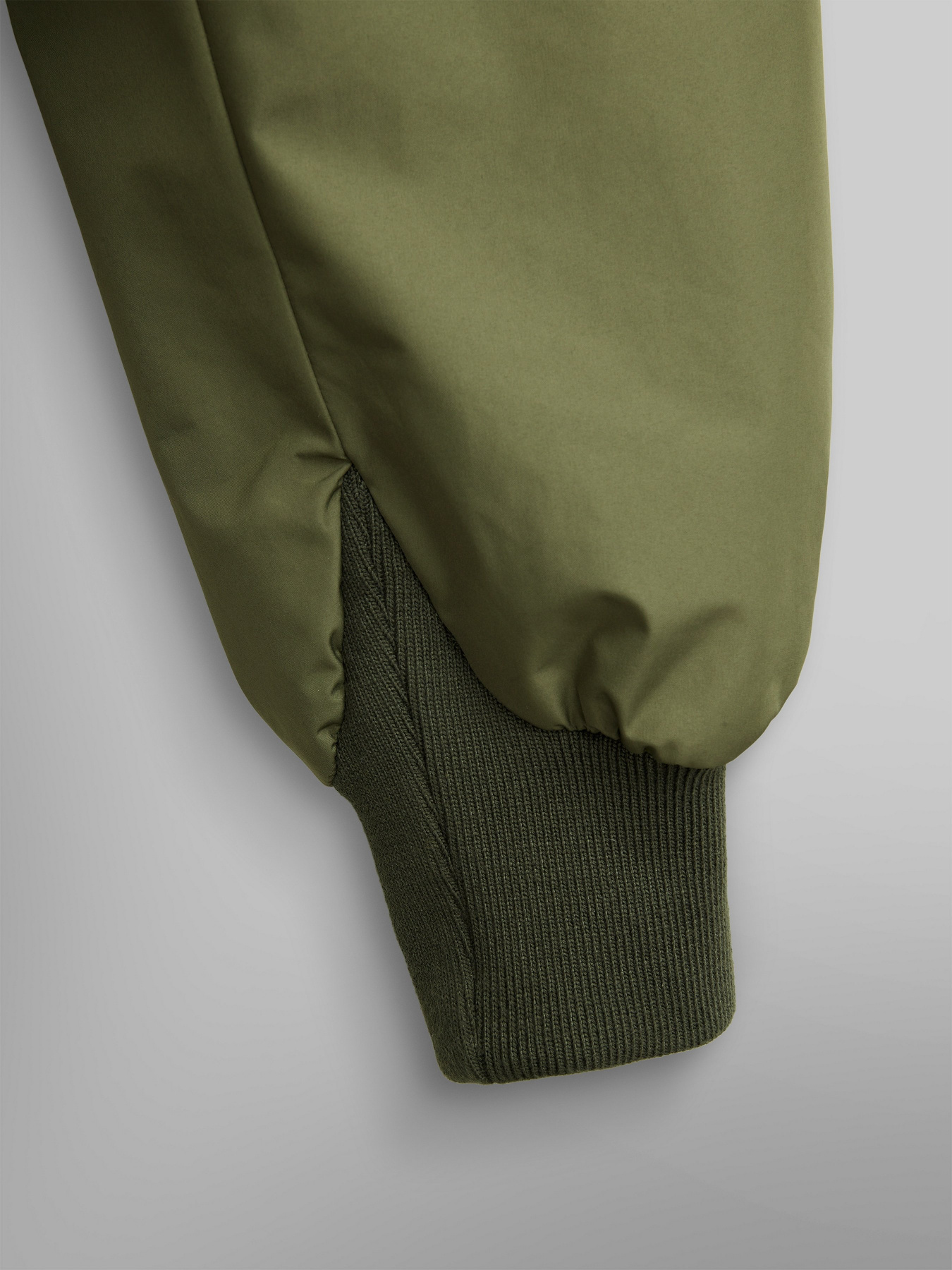 Куртки и дубленки Alpha Industries Multi Pocket модель MJM53501C1_359 Фото