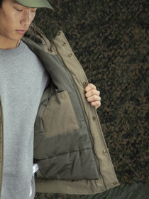 Куртки та дублянки Alpha Industries MA-1 модель MJM53502C1_359 Фото