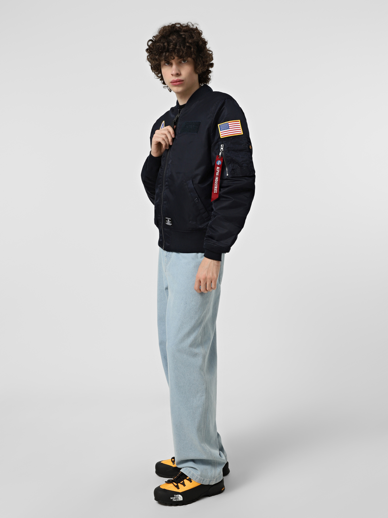 Куртки и дубленки Alpha Industries Nasa MA-1 модель MJN53500C1_410 Фото