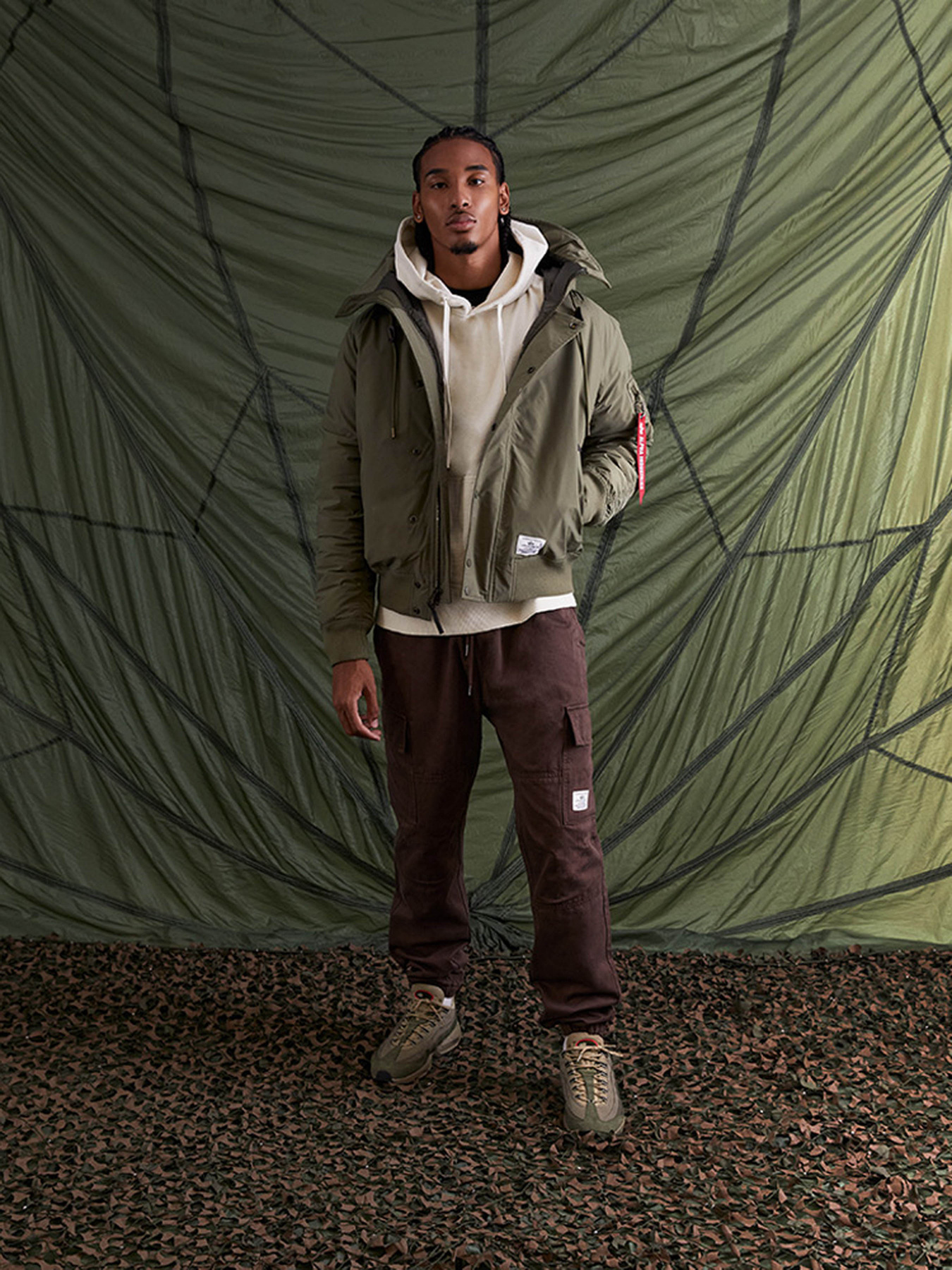 Куртки и дубленки Alpha Industries N-2B Altitude модель MJN53502C1_359 Куртки и дубленки Alpha Industries N-2B Altitude модель MJN53502C1_359 Фото