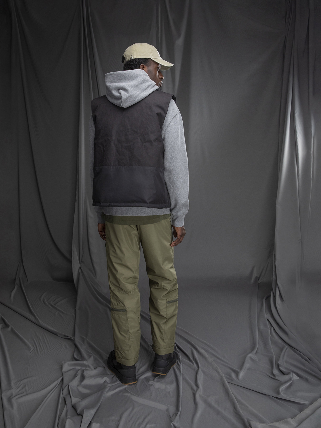 Куртки та дублянки Alpha Industries PCU MOD VEST модель MJU53500C1_001 Куртки та дублянки Alpha Industries PCU MOD VEST модель MJU53500C1_001 Фото