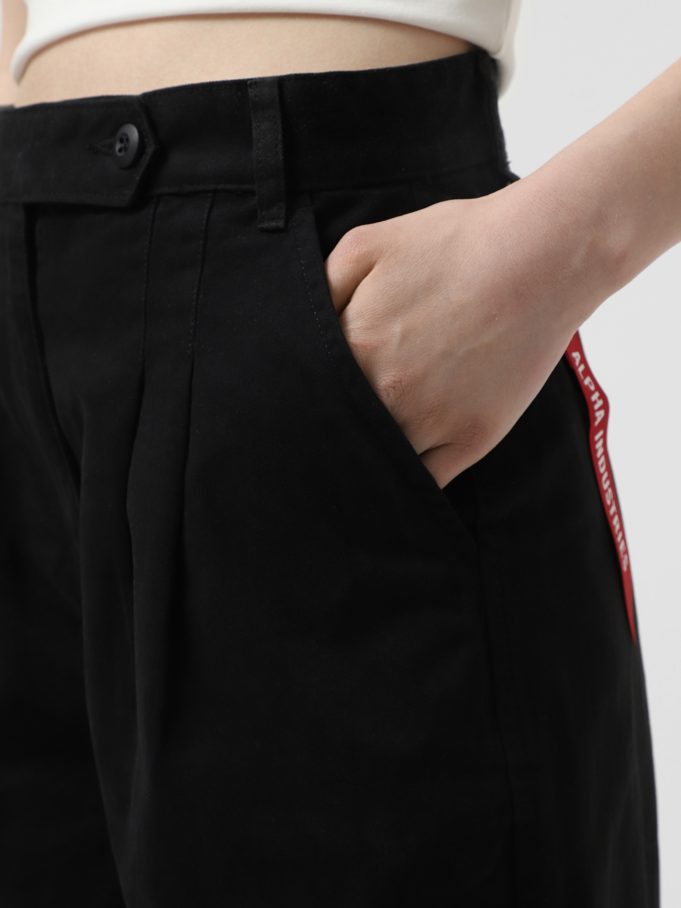Брюки Alpha Industries Wide Leg W модель WBW53500CO_001 Брюки Alpha Industries Wide Leg W модель WBW53500CO_001 Фото