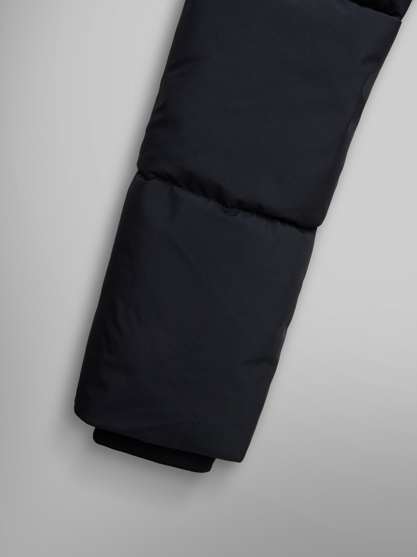 Куртки и дубленки Alpha Industries Short W модель WJS52501C1_001 Куртки и дубленки Alpha Industries Short W модель WJS52501C1_001 Фото