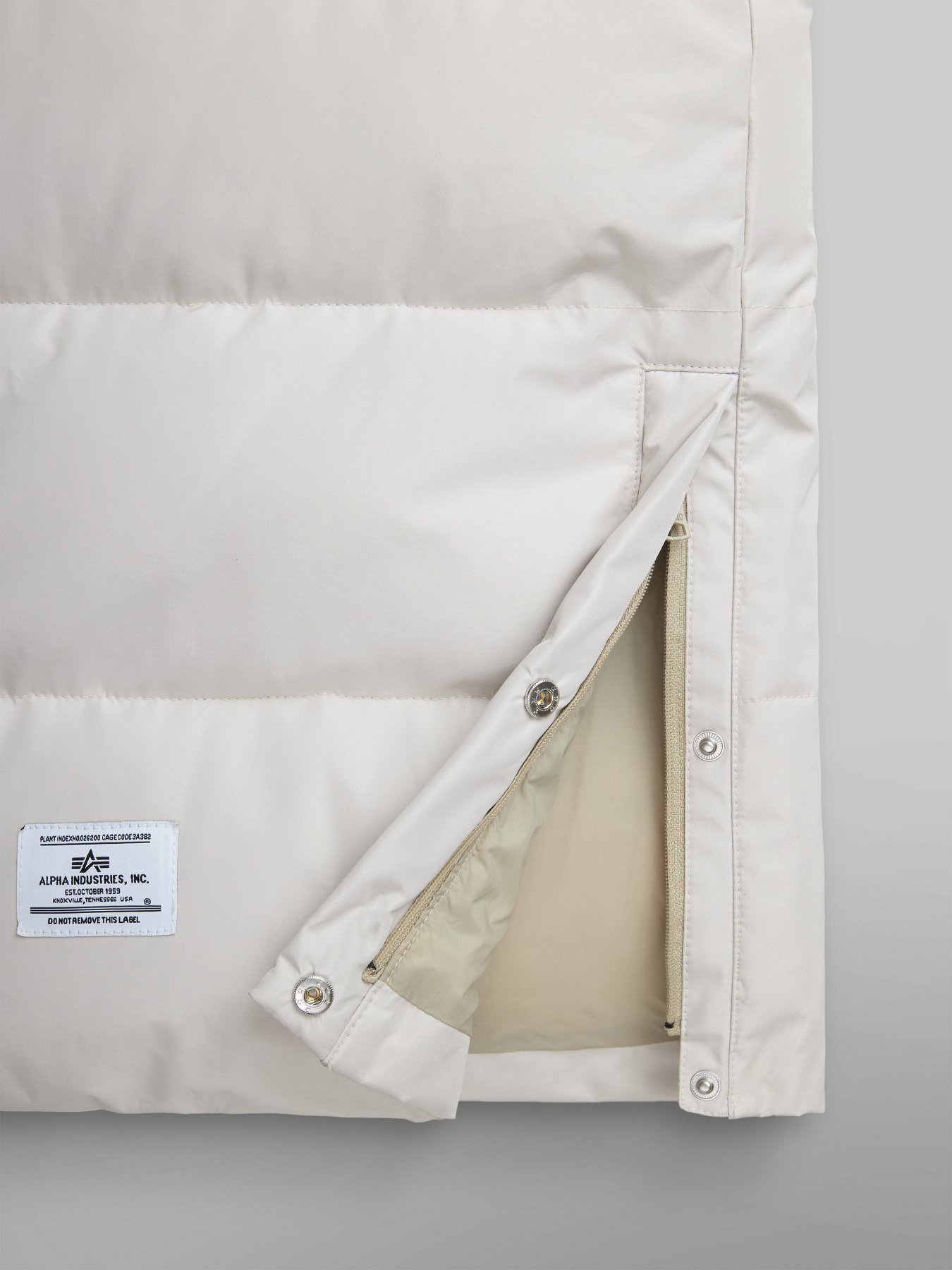 Куртки та дублянки Alpha Industries Sierra Gen II W модель WJS52502C1_217 Куртки та дублянки Alpha Industries Sierra Gen II W модель WJS52502C1_217 Фото