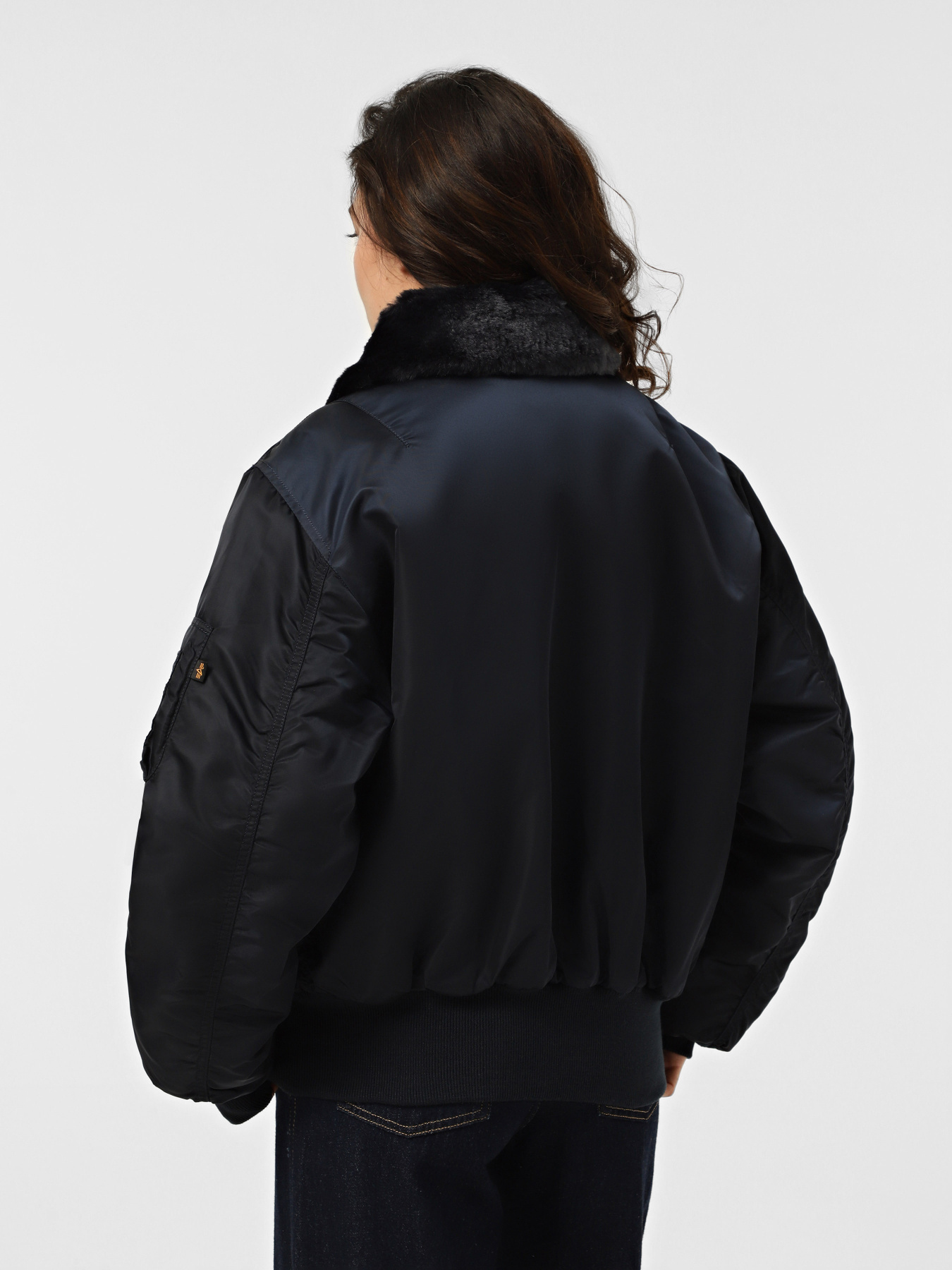 Куртки та дублянки Alpha Industries B-15 модель MJB23010C1_410 Куртки та дублянки Alpha Industries B-15 модель MJB23010C1_410 Фото