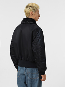Куртки та дублянки Alpha Industries B-15 модель MJB23010C1_410 Фото