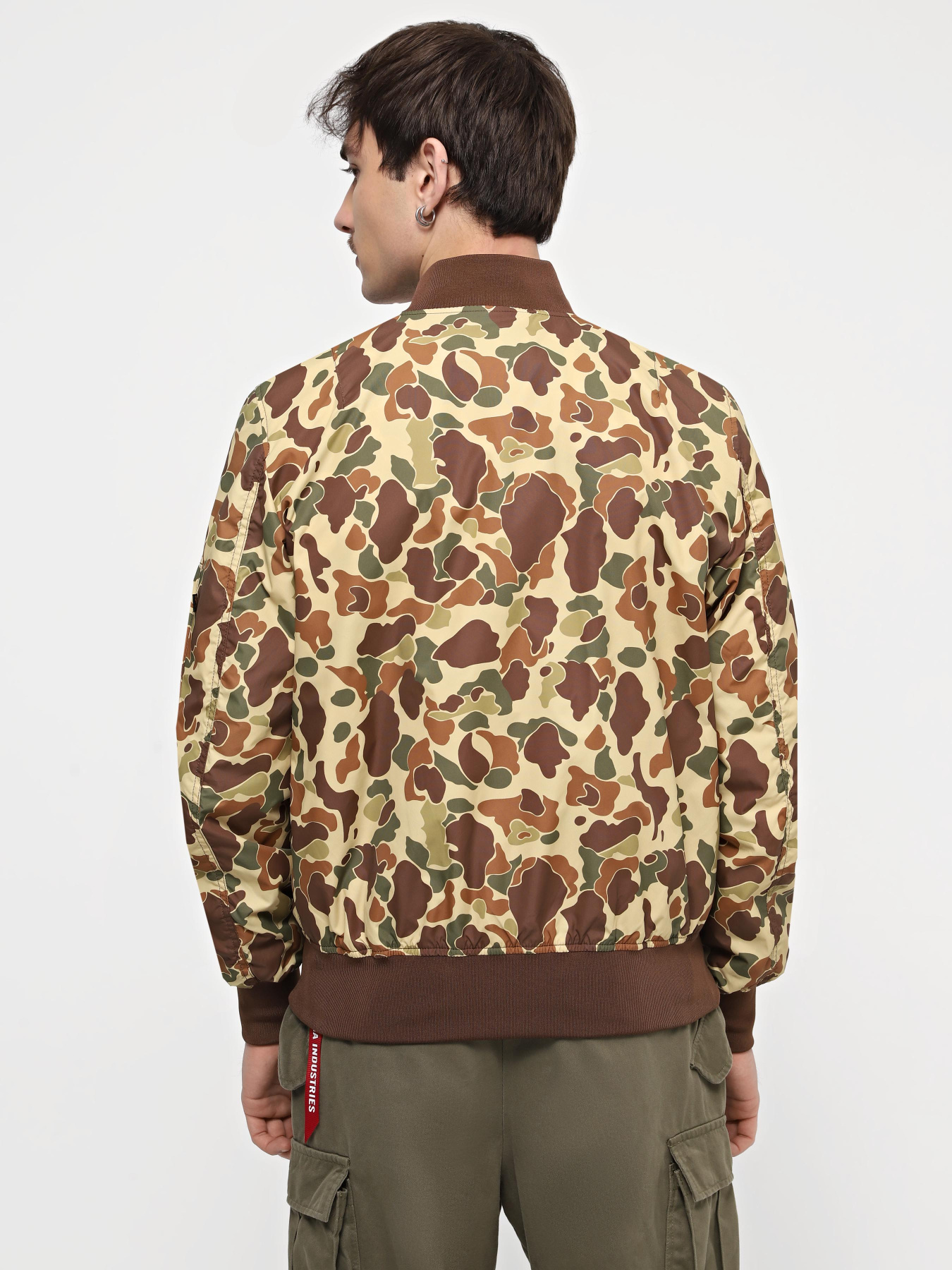 Куртки и дубленки Alpha Industries L-2b Skymaster Gen II модель MJL52000C1_939 Куртки и дубленки Alpha Industries L-2b Skymaster Gen II модель MJL52000C1_939 Фото