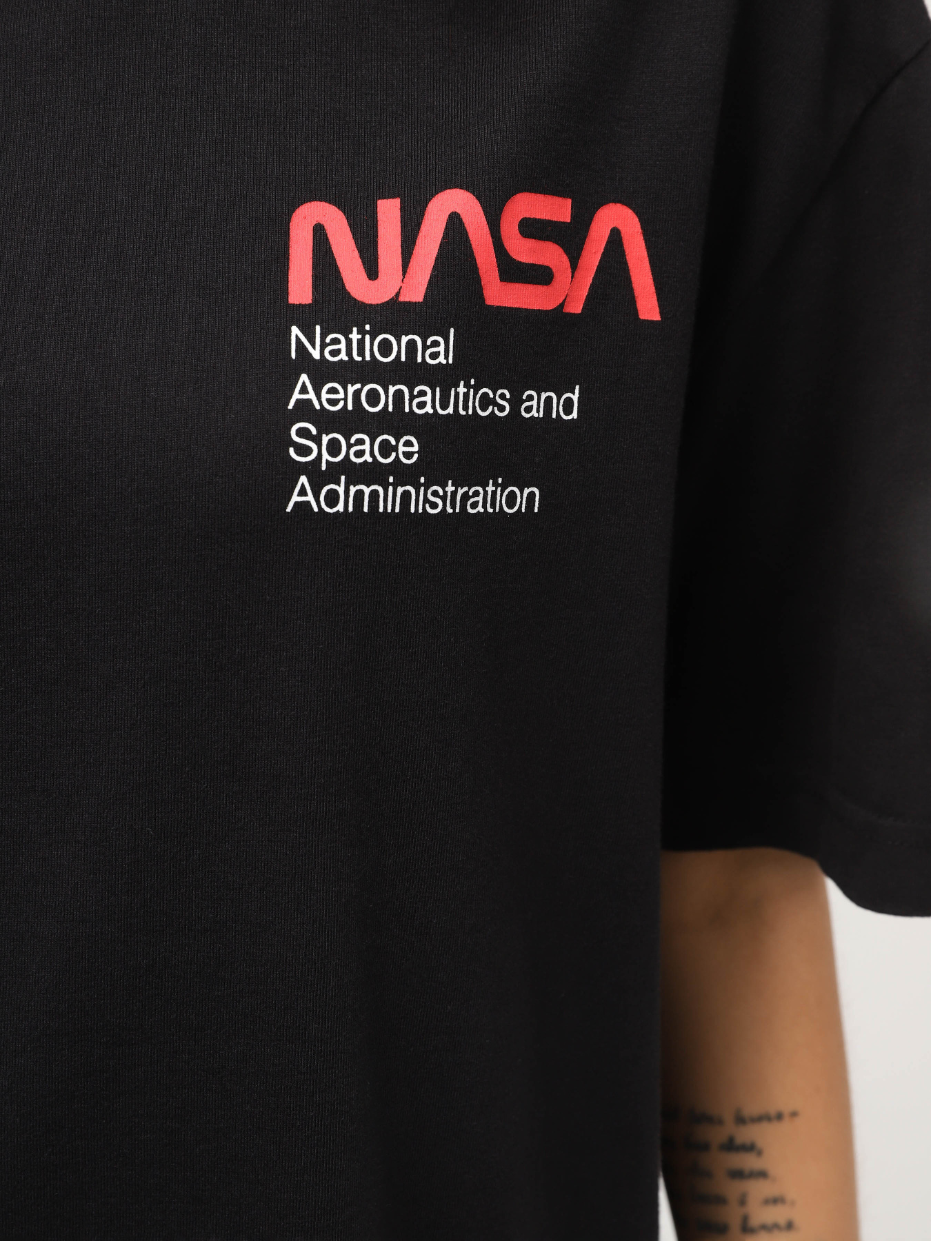 Футболки и поло Alpha Industries NASA Exploration Tee модель UTE53502PK_001 Фото