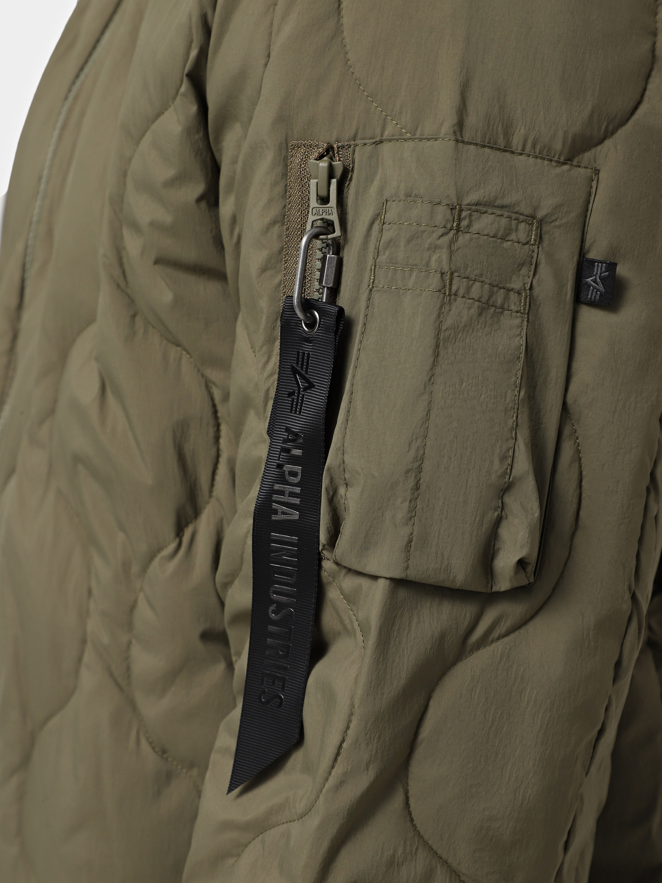 Куртки и дубленки Alpha Industries Lightweight Quilted Down модель MJL54501C1_359 Фото