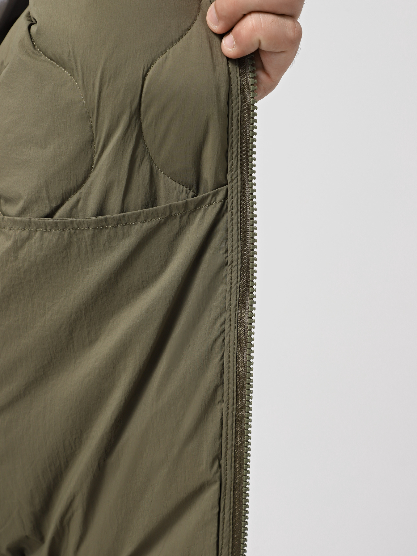 Куртки и дубленки Alpha Industries Lightweight Quilted Down модель MJL54501C1_359 Фото