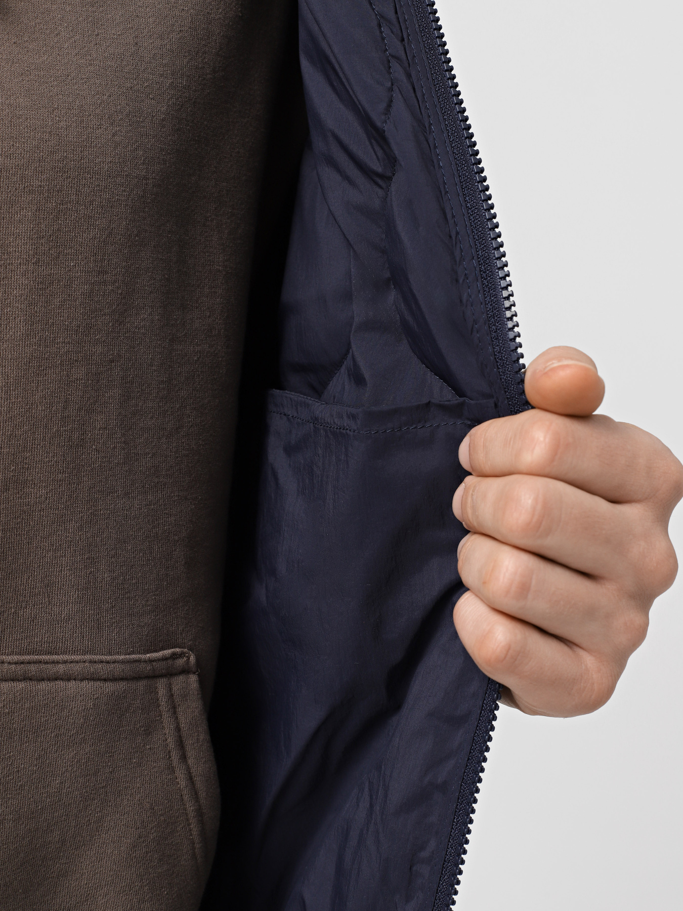 Куртки и дубленки Alpha Industries Lightweight Quilted Down модель MJL54501C1_410 Фото