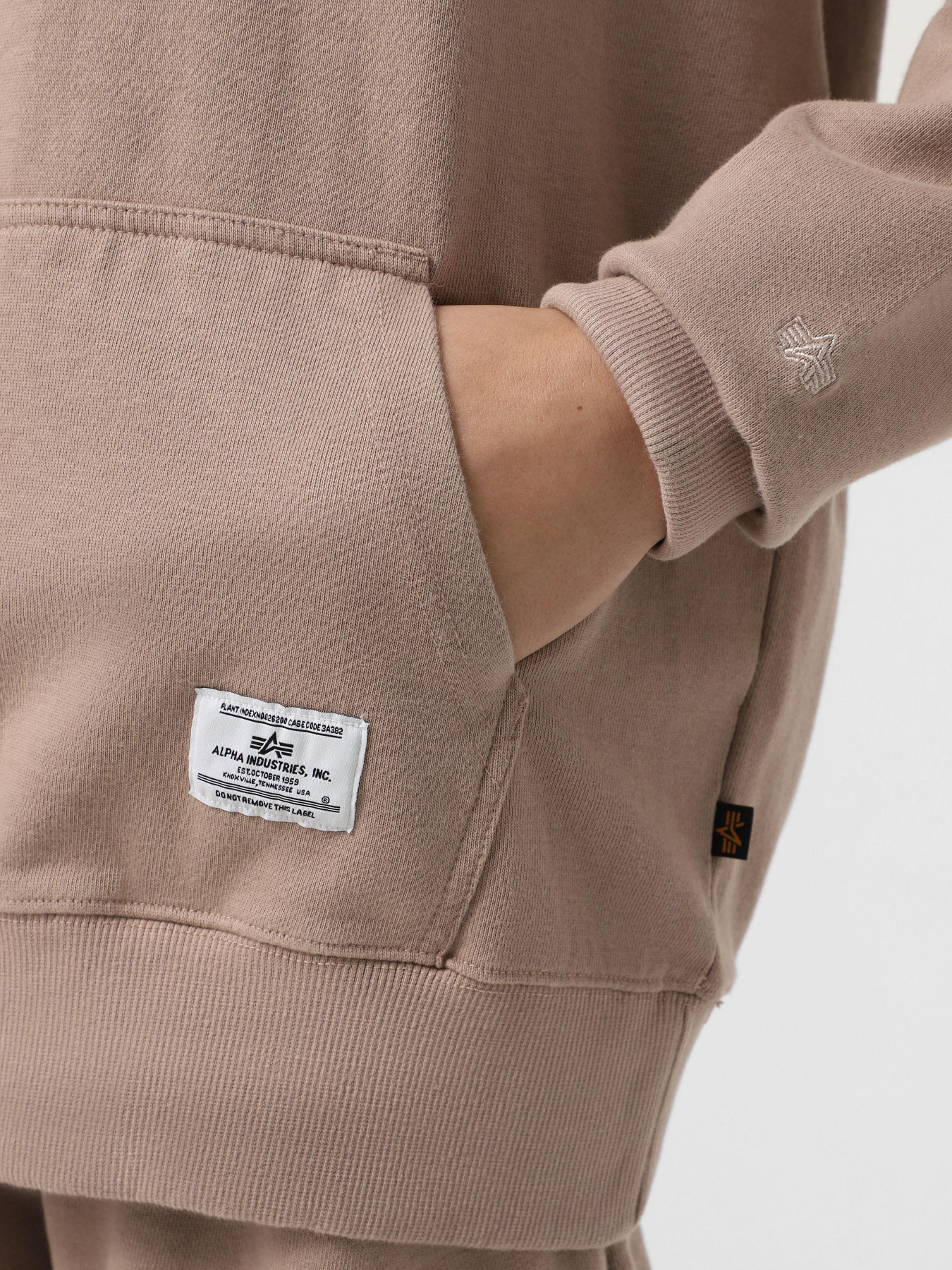 Худи и свитшоты Alpha Industries Essential French Terry Hoodie Gen II модель USE55000C1_249 Худи и свитшоты Alpha Industries Essential French Terry Hoodie Gen II модель USE55000C1_249 Фото